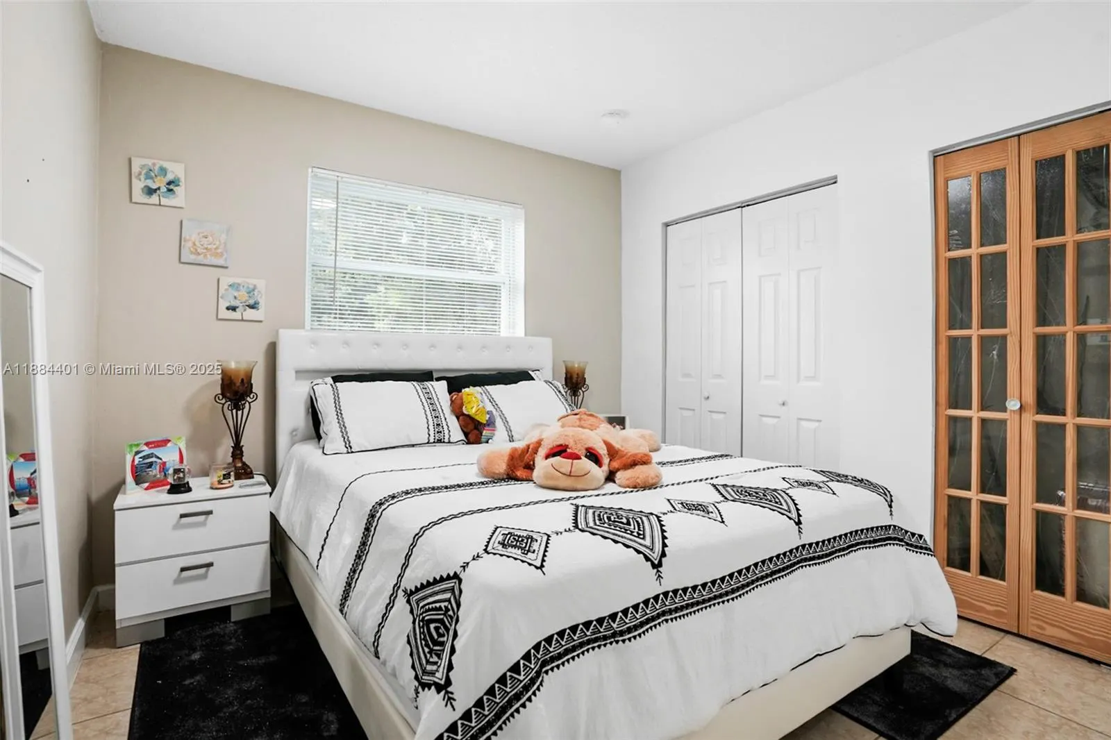 621 SW 50th Ter