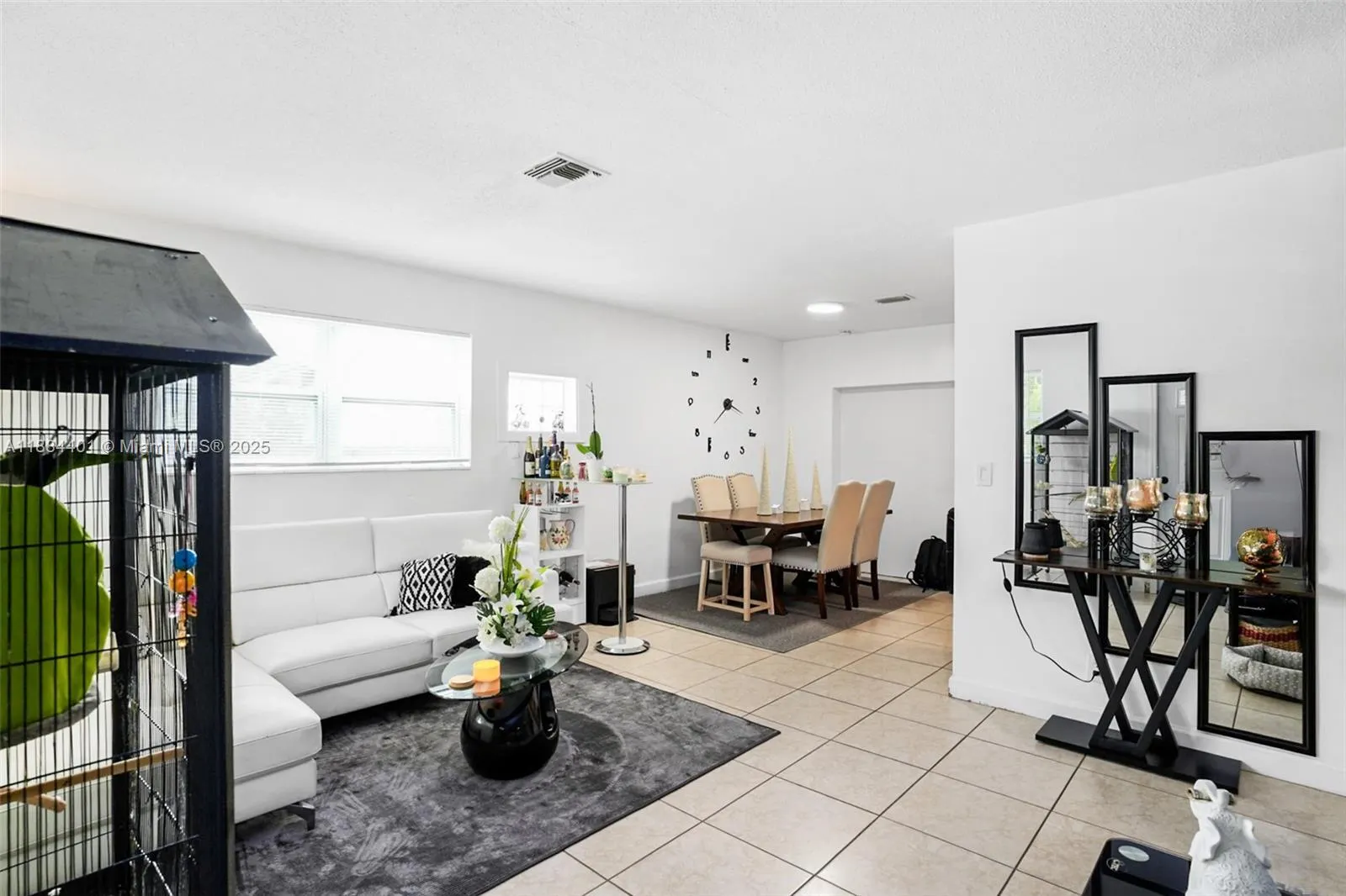 621 SW 50th Ter