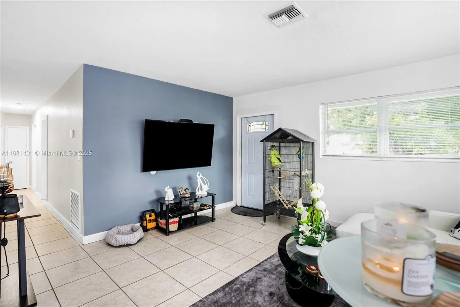 621 SW 50th Ter
