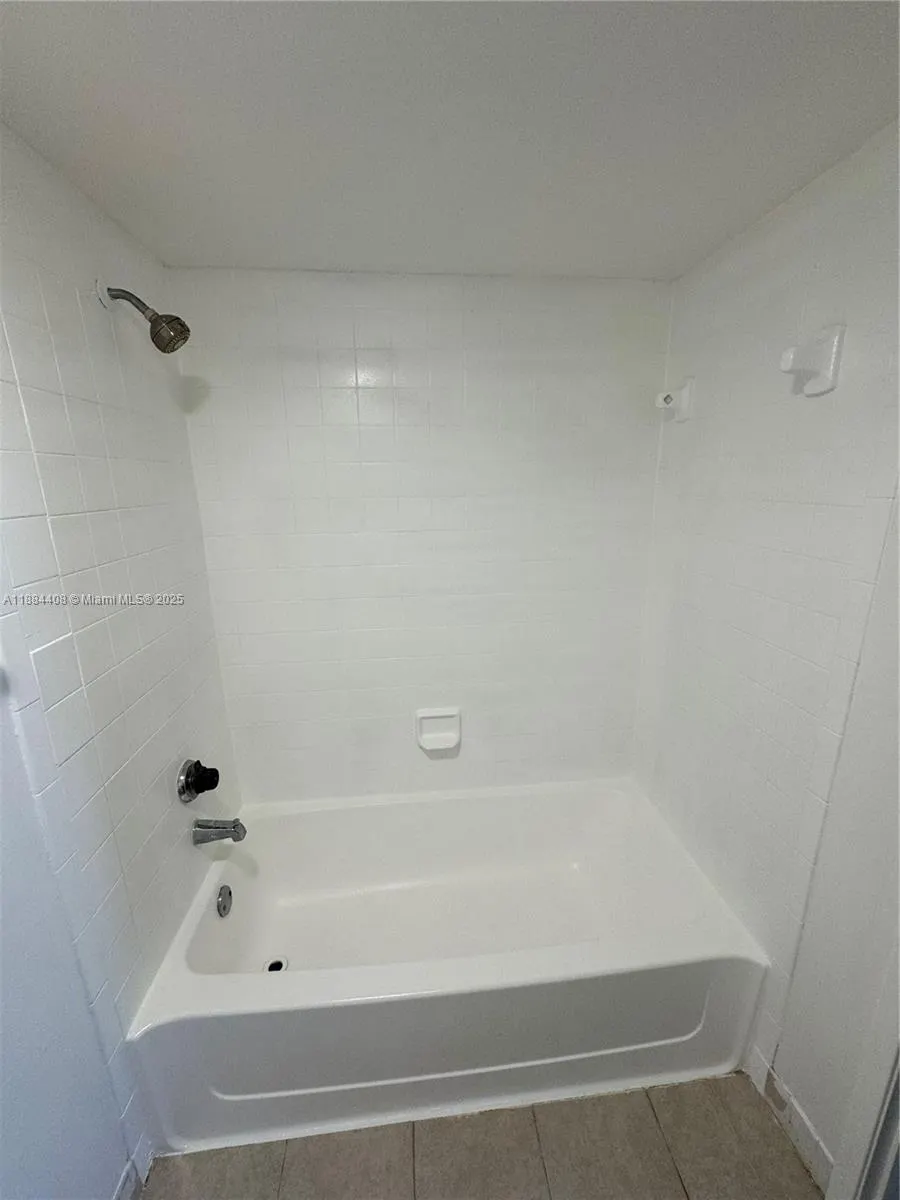 9977 Nob Hill Ln, #9977