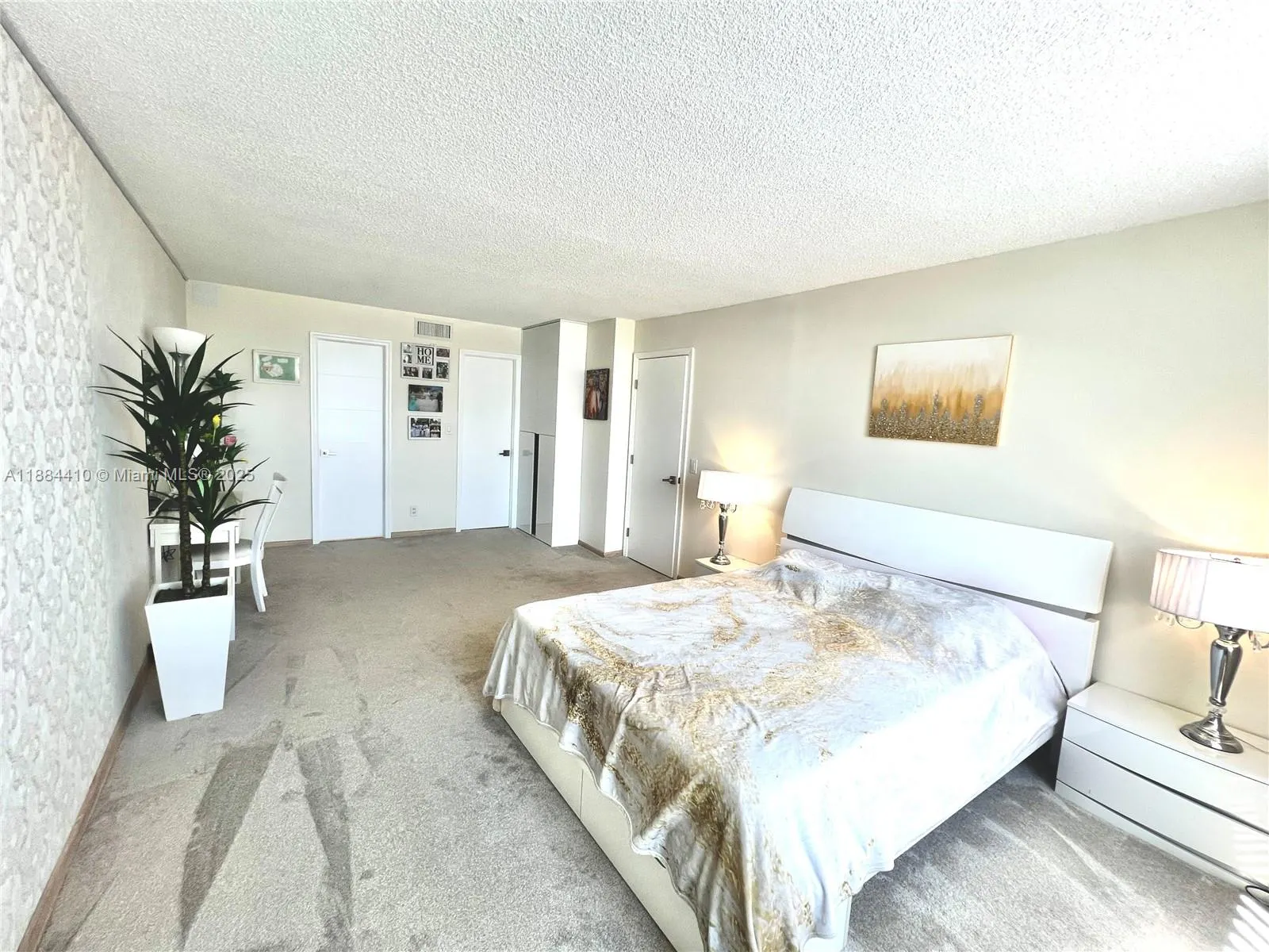 437 Golden Isles Dr, #14G