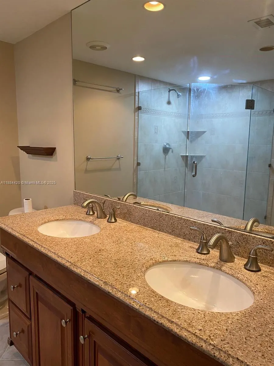 4200 N Ocean Dr, #1-1103