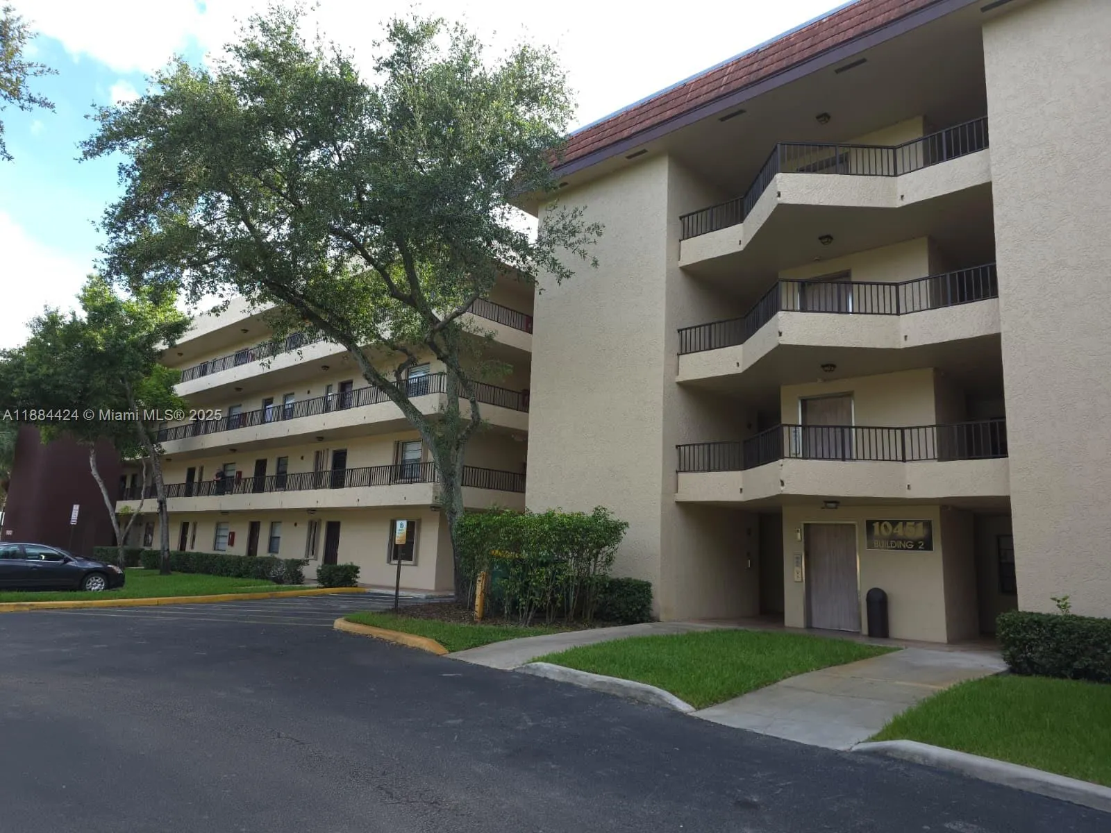 10451 W Broward Blvd, #202