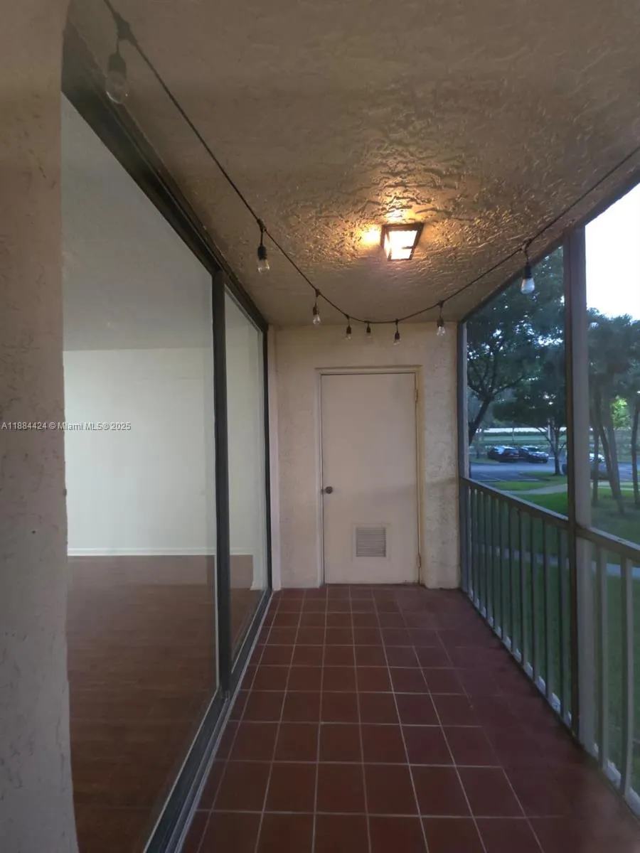 10451 W Broward Blvd, #202