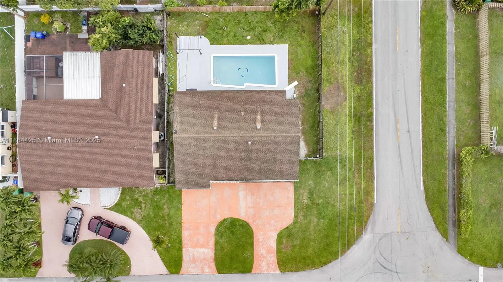 2441 Tarpon Dr
