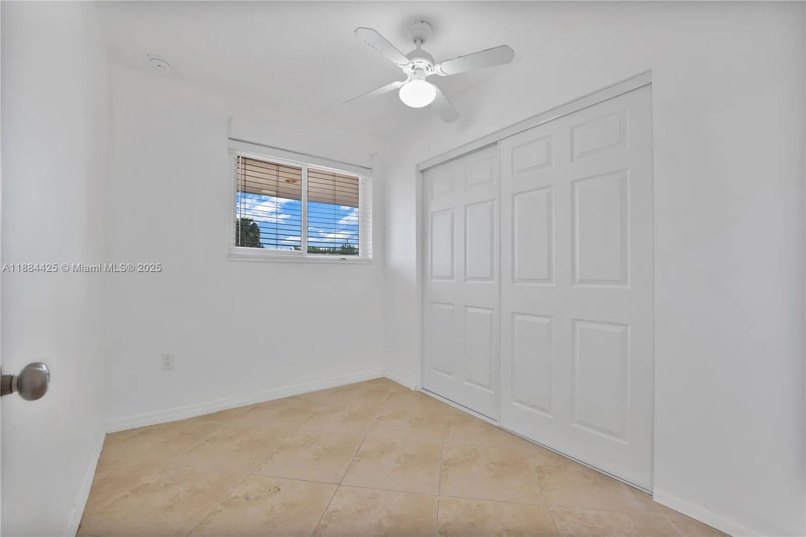 2441 Tarpon Dr