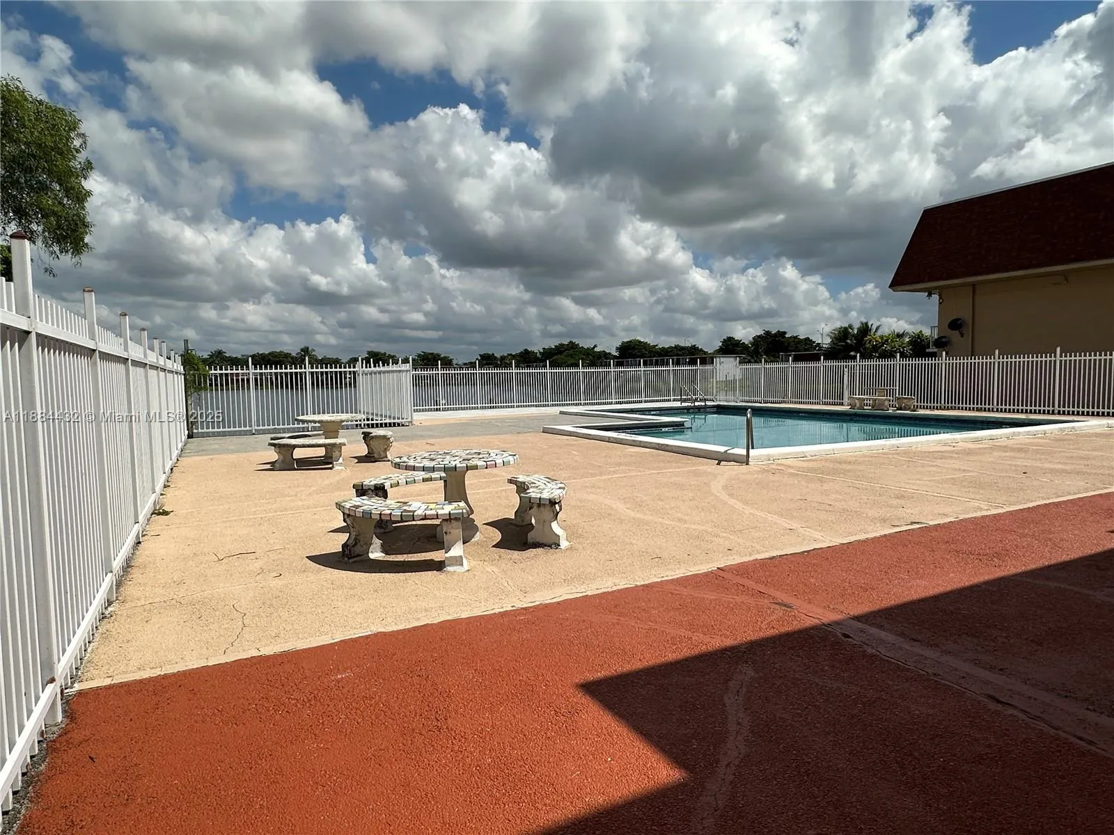 250 NW 107th Ave, #202