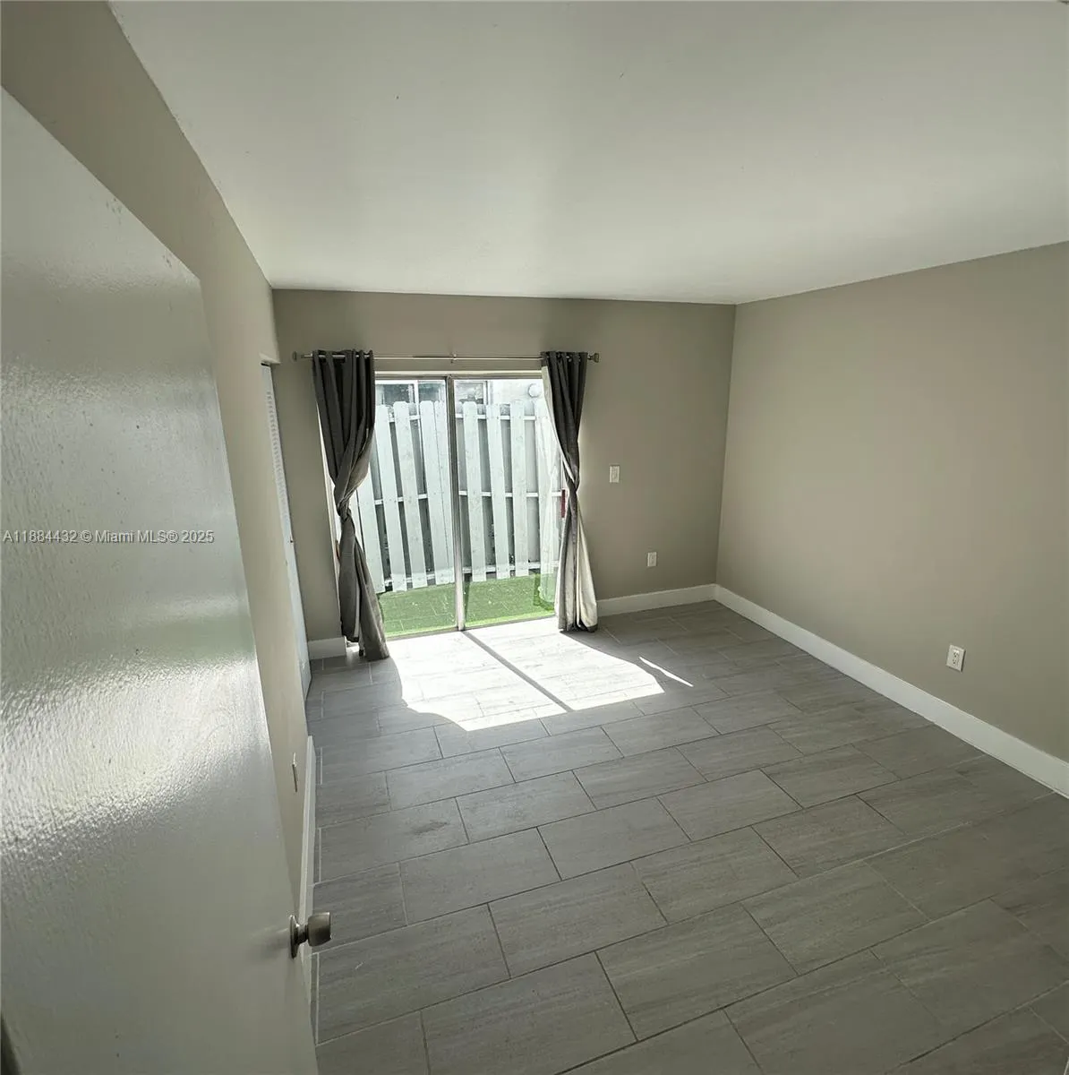 250 NW 107th Ave, #202