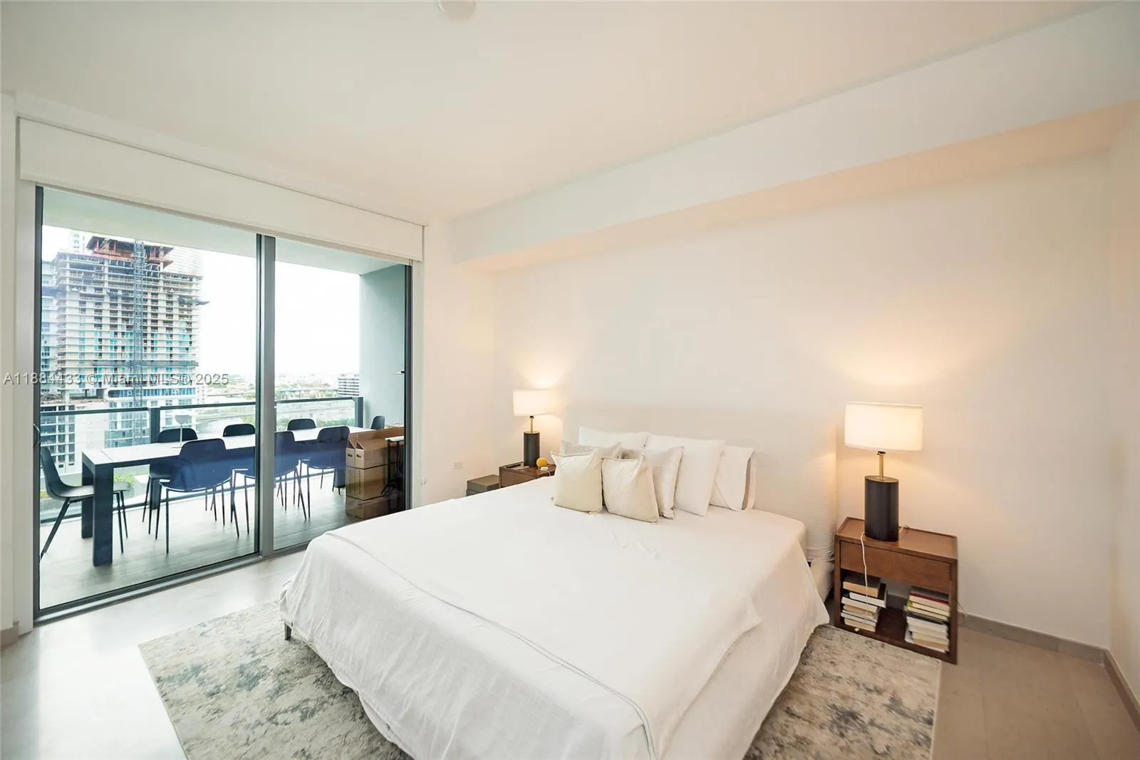 68 SE 6th St, #1008
