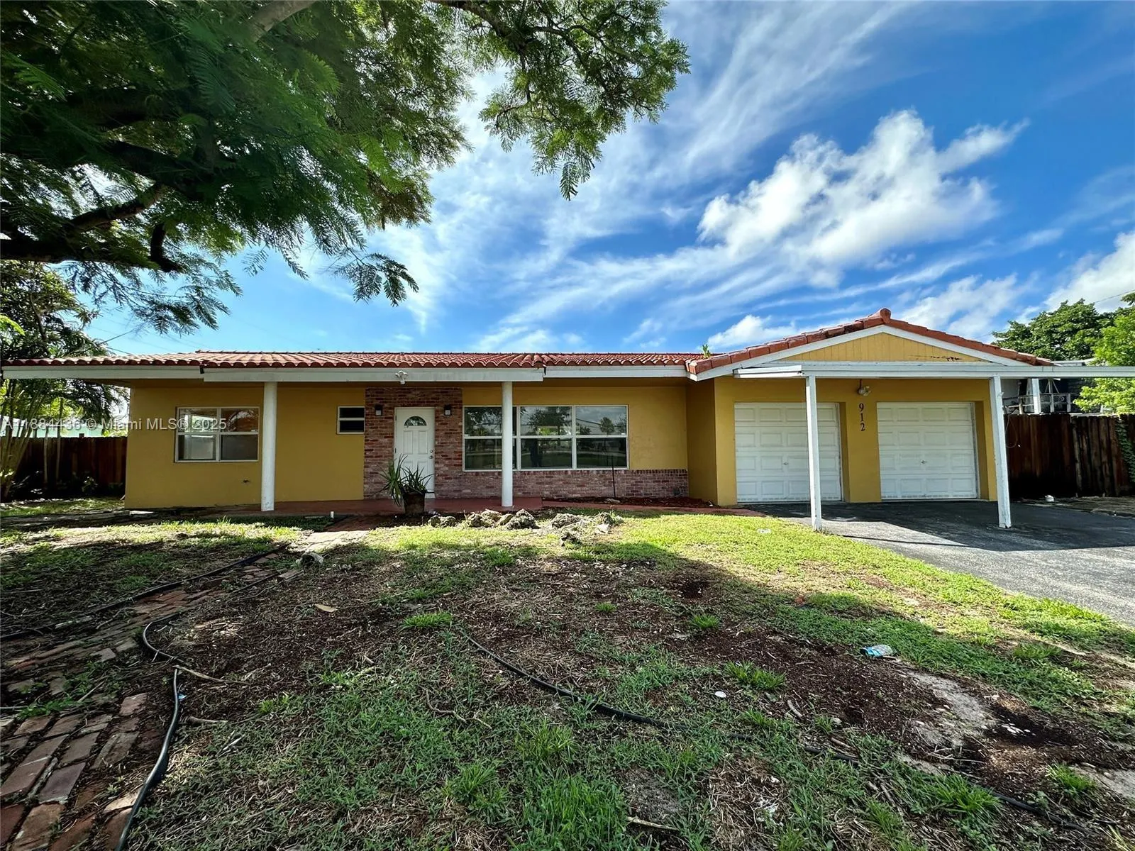 912 NE 9th Ct