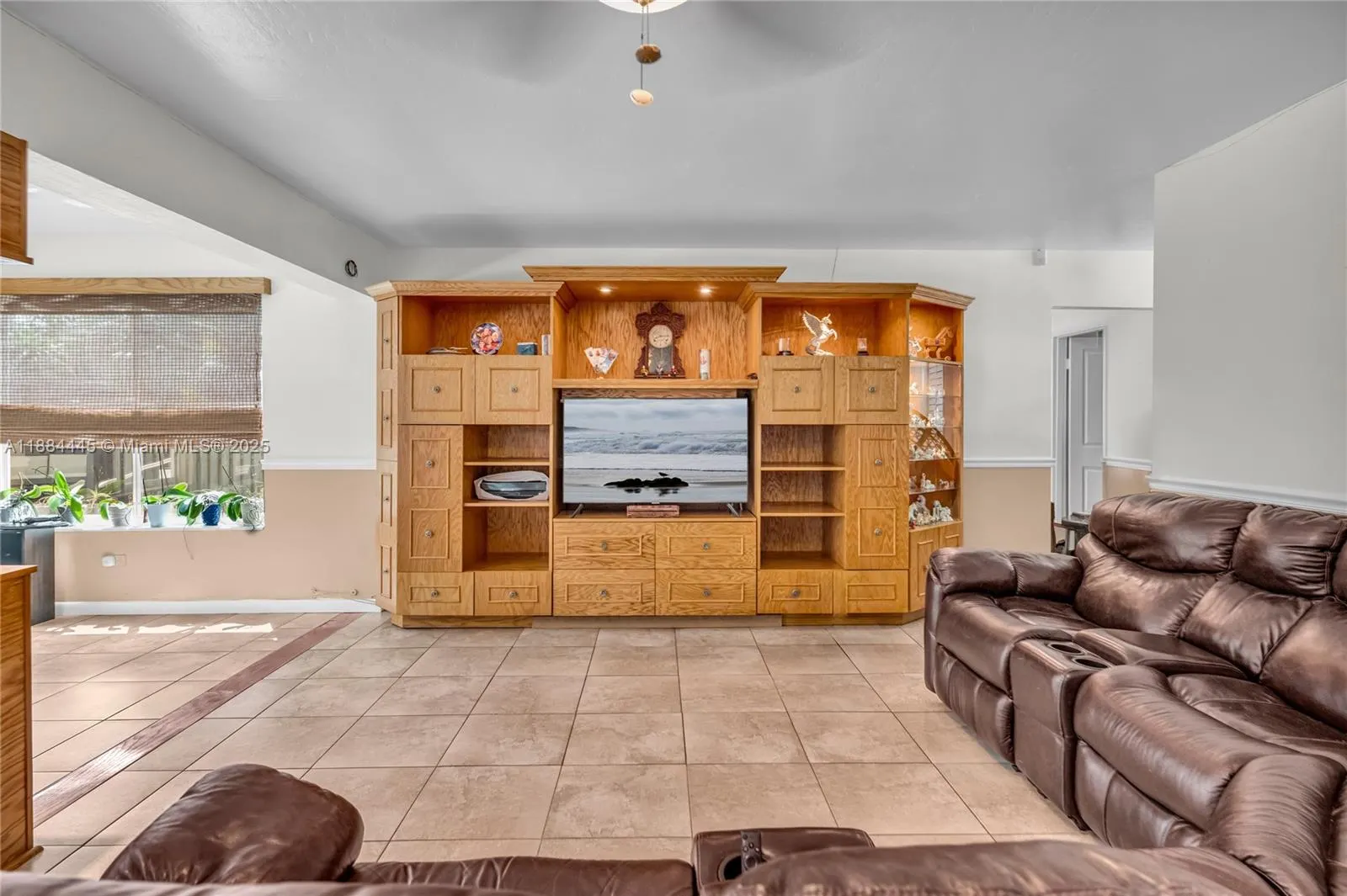 421 SW 64th Way