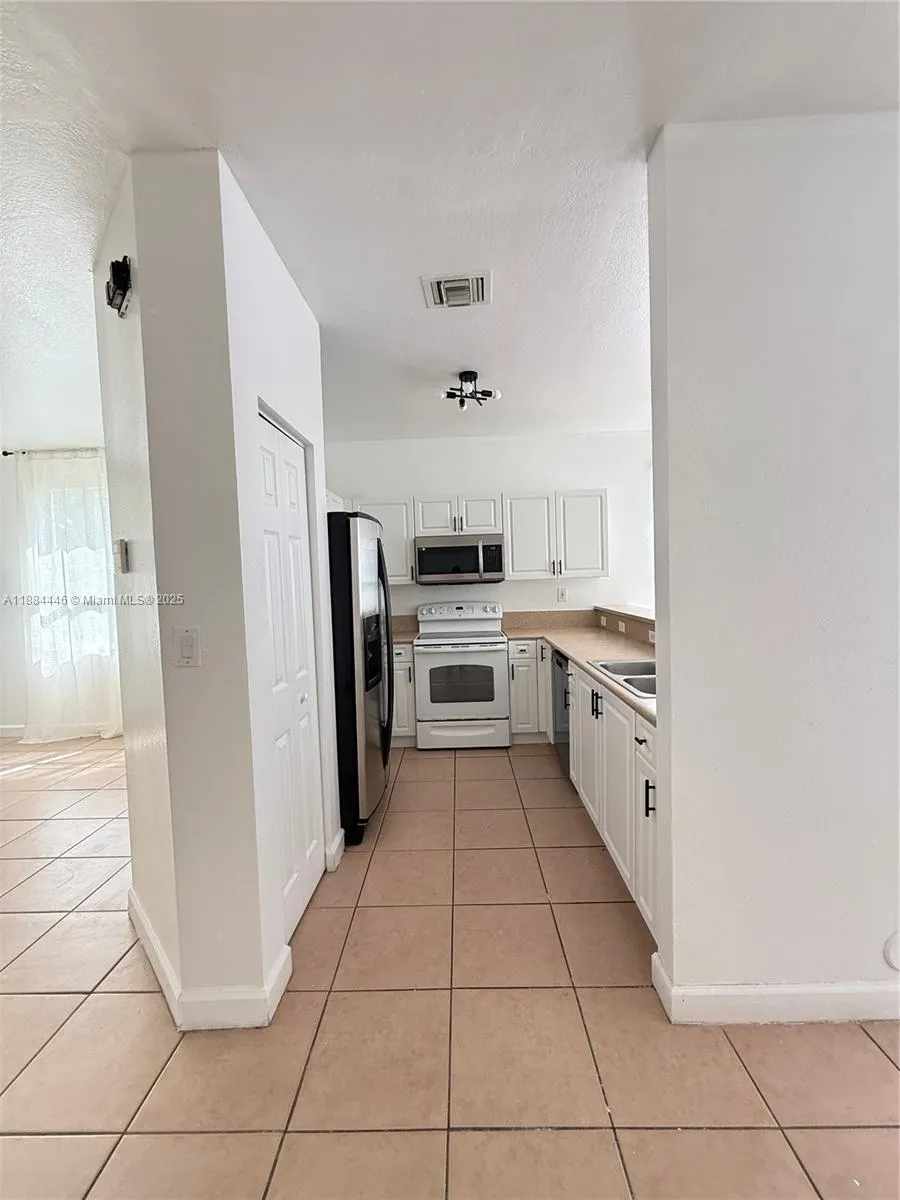 24492 SW 110th Ave, #0