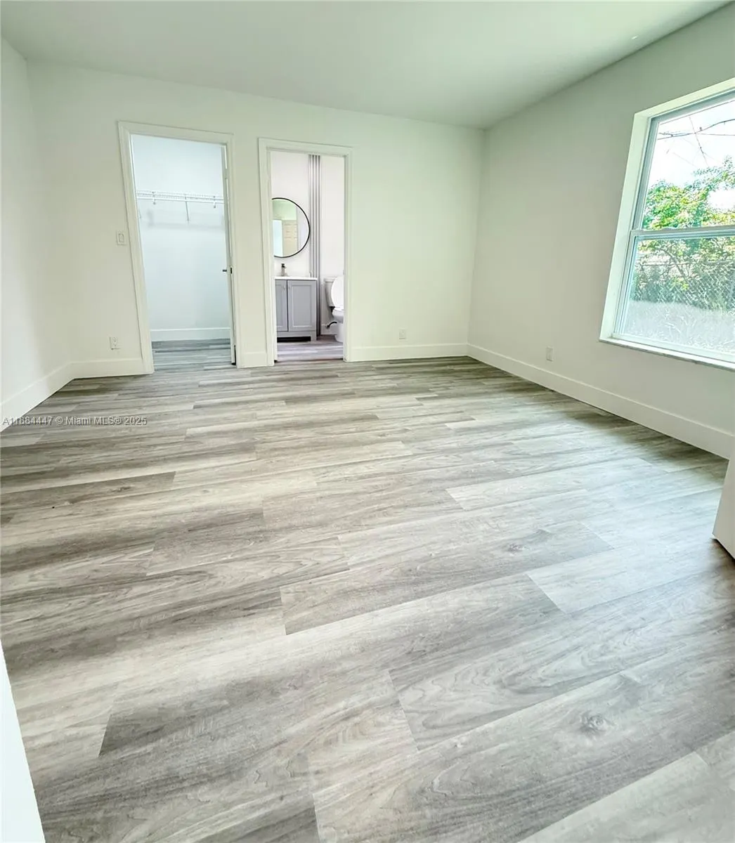 2850 NW 12th Ct