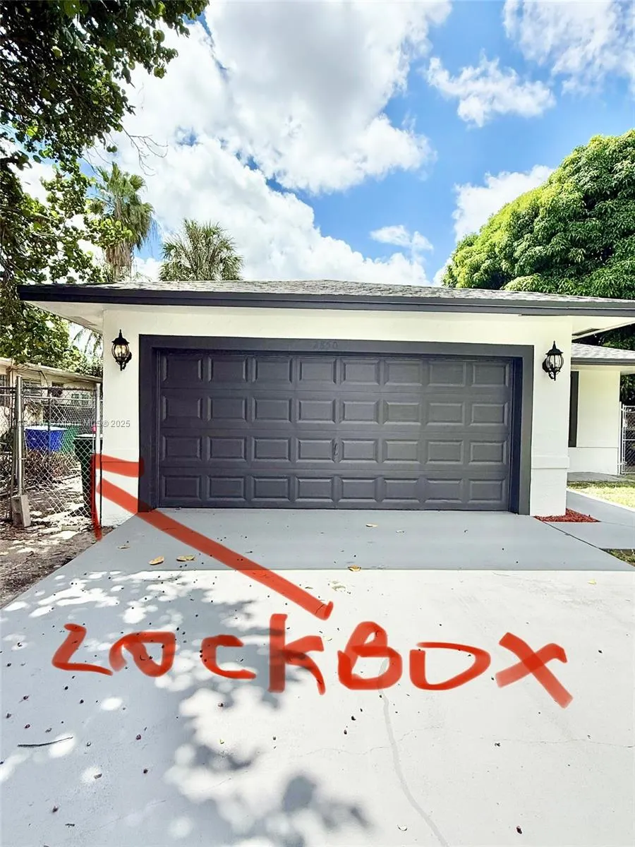 2850 NW 12th Ct