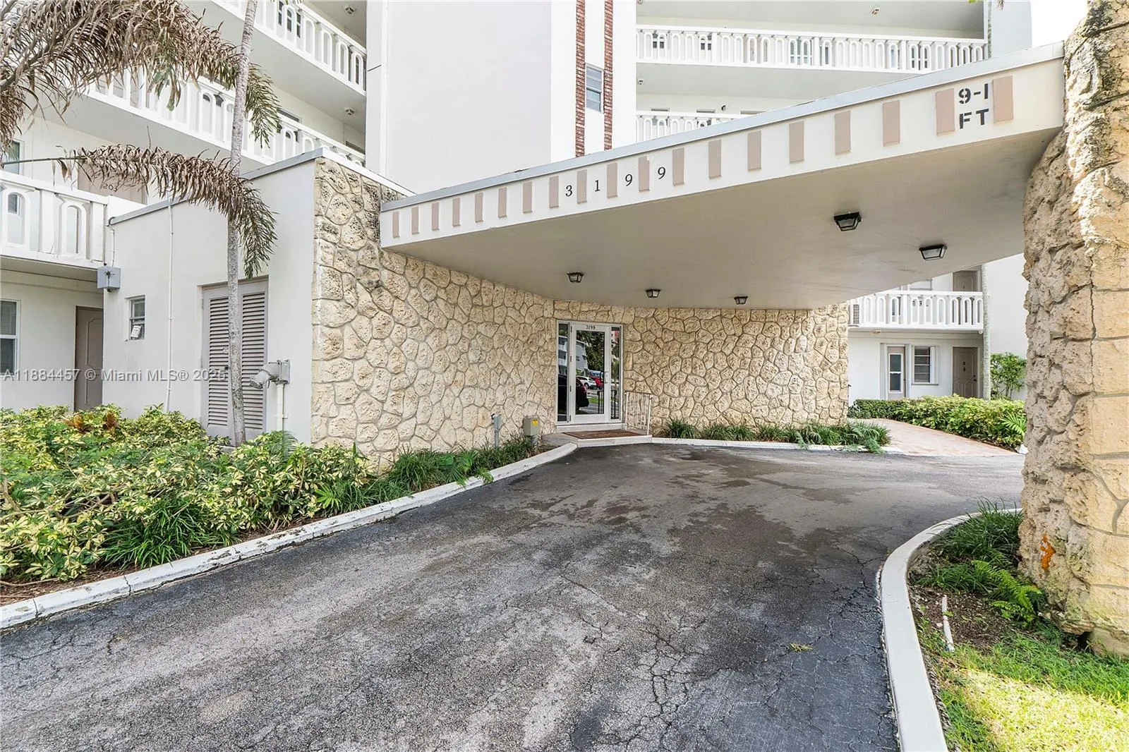 3199 S Ocean Dr, #206