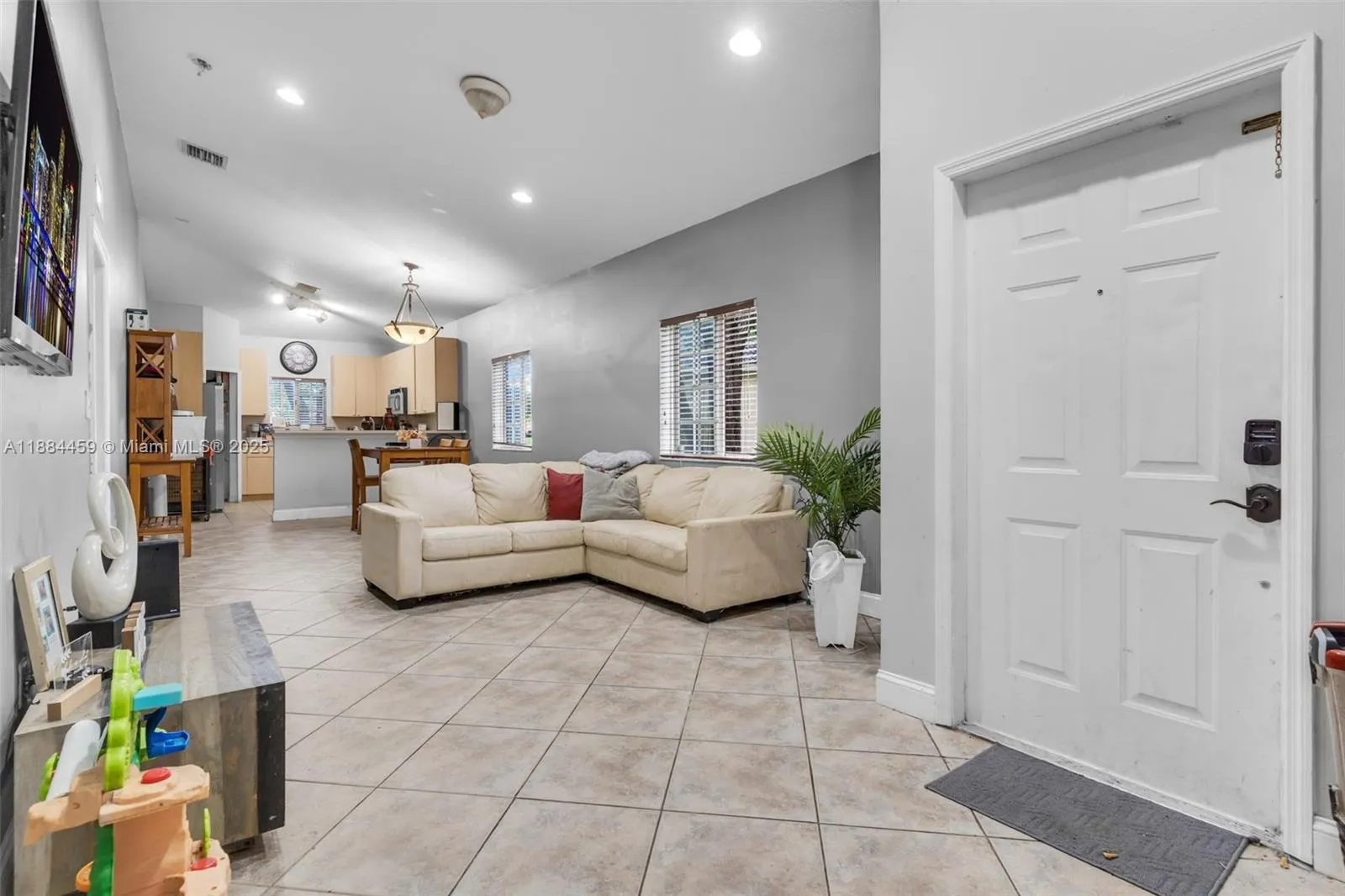3327 NE 11th Dr