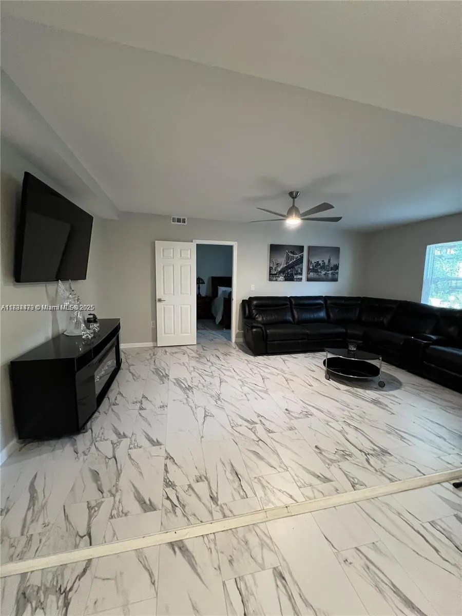 310 S 3rd ST, #0