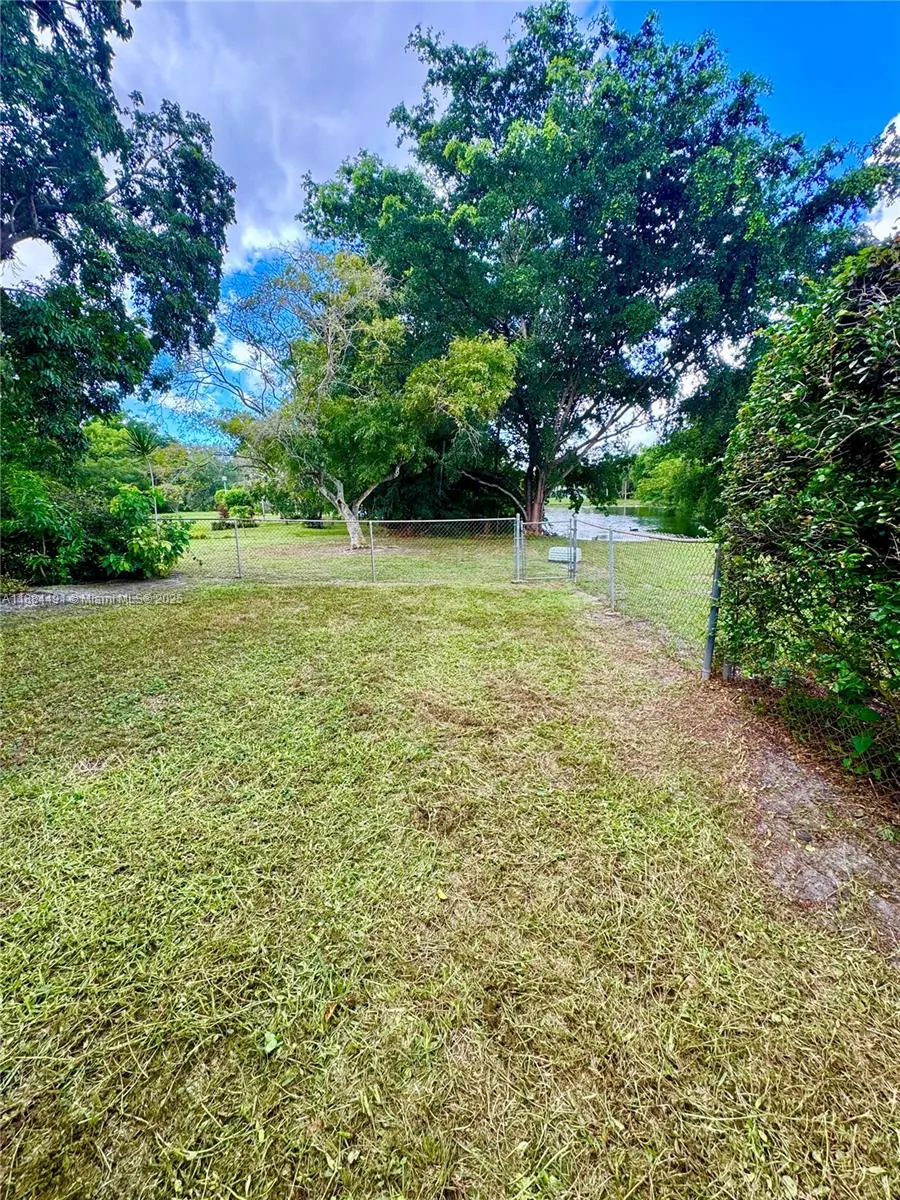 4140 NW 110th Ave