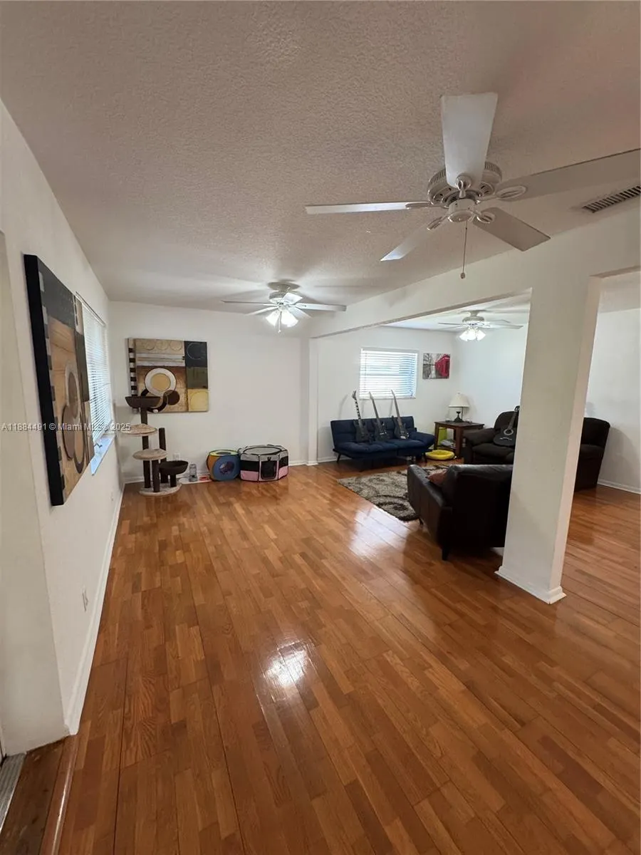 4140 NW 110th Ave