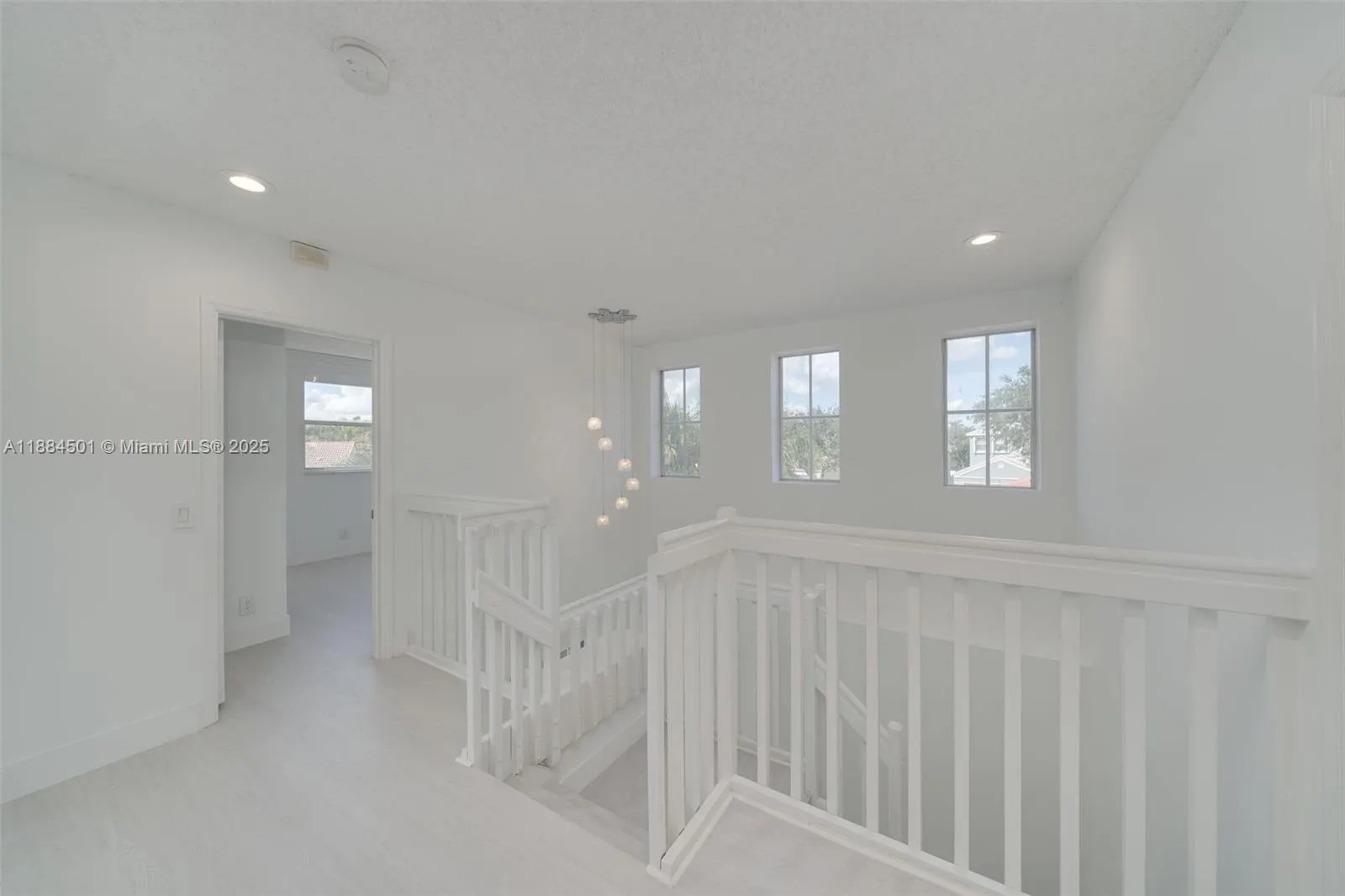 720 Falling Water Rd, #720