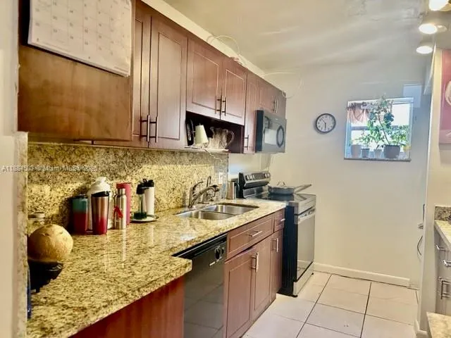 9450 Live Oak Pl, #108
