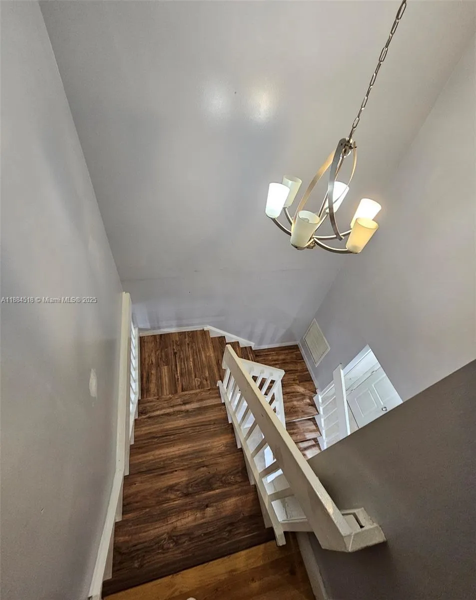 2225 NW 45th Ave, #550