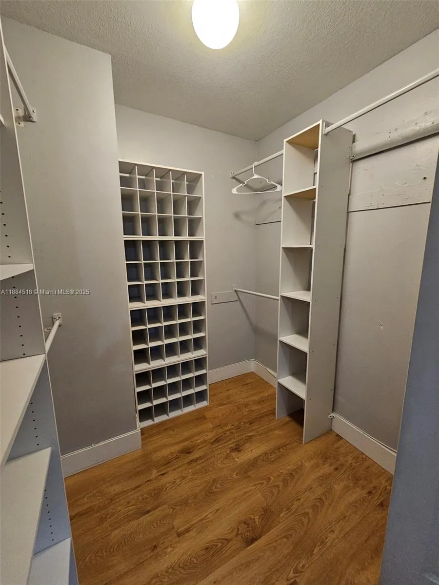 2225 NW 45th Ave, #550