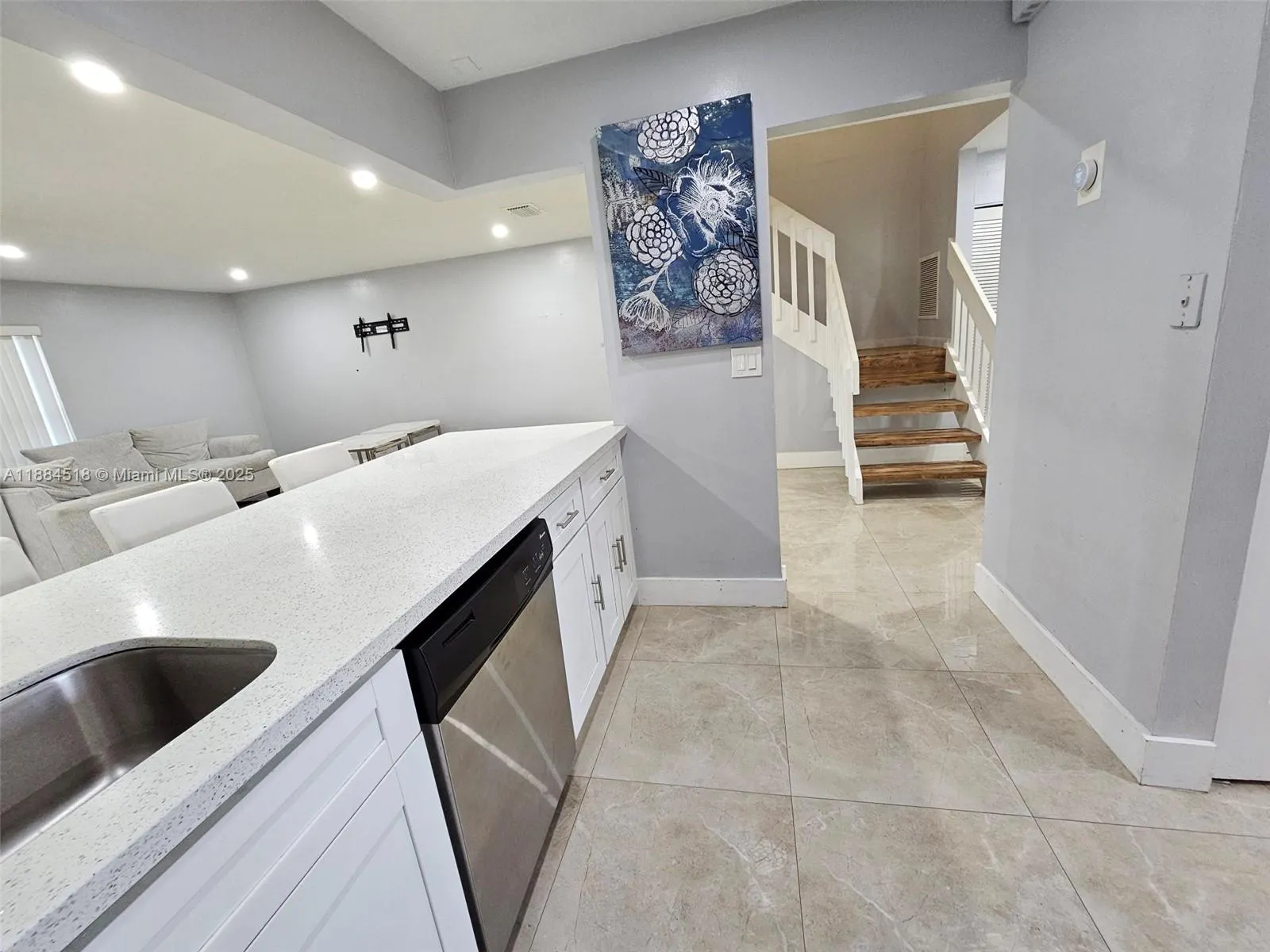 2225 NW 45th Ave, #550