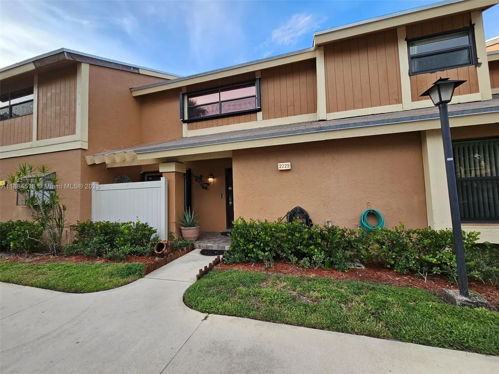 2225 NW 45th Ave, #550