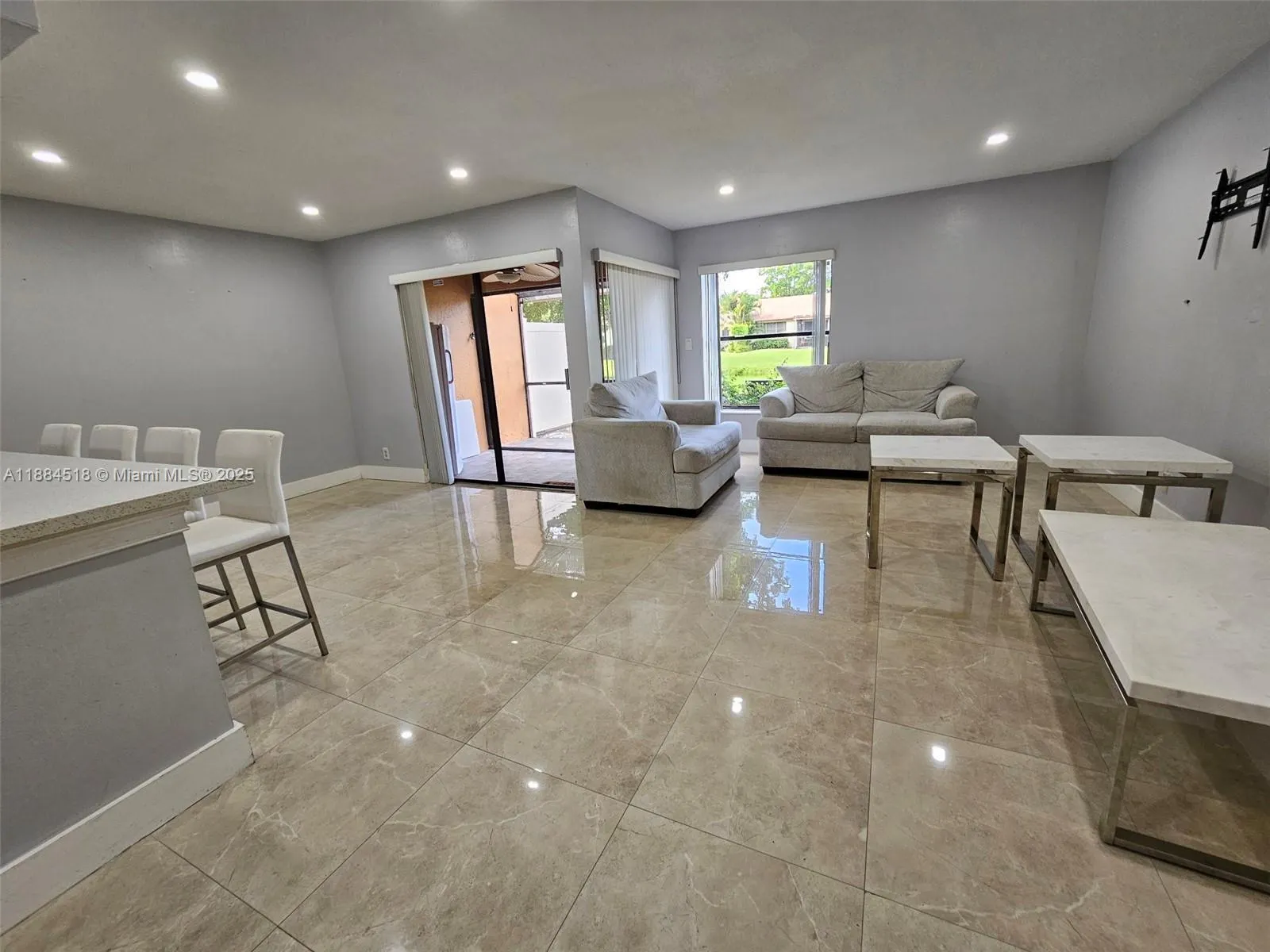2225 NW 45th Ave, #550