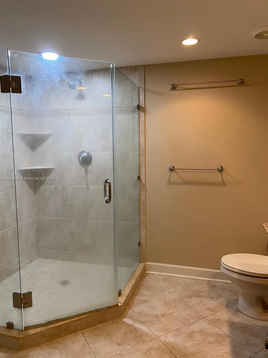 4200 N Ocean Dr, #1-1103