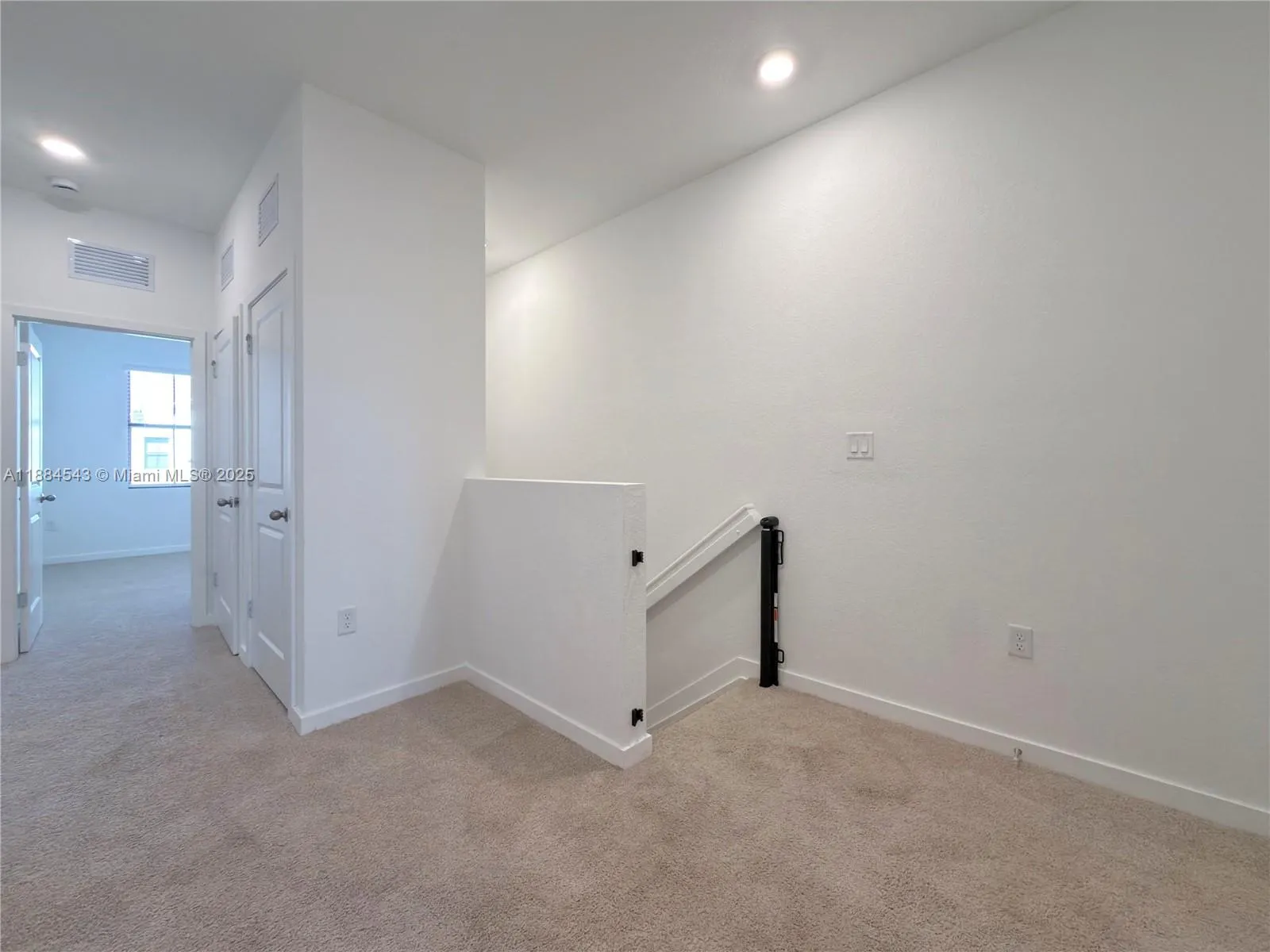 848 NW 3rd Way