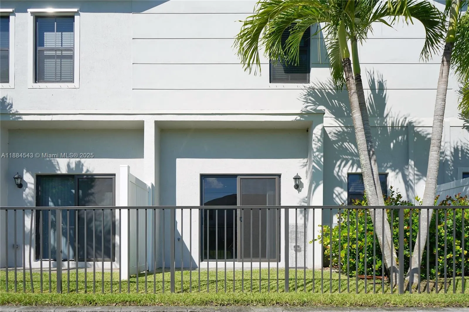848 NW 3rd Way