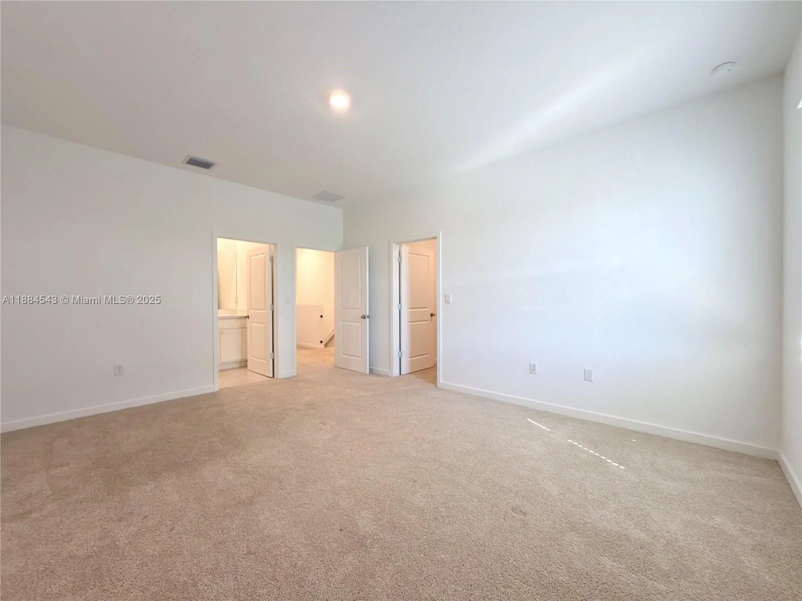 848 NW 3rd Way