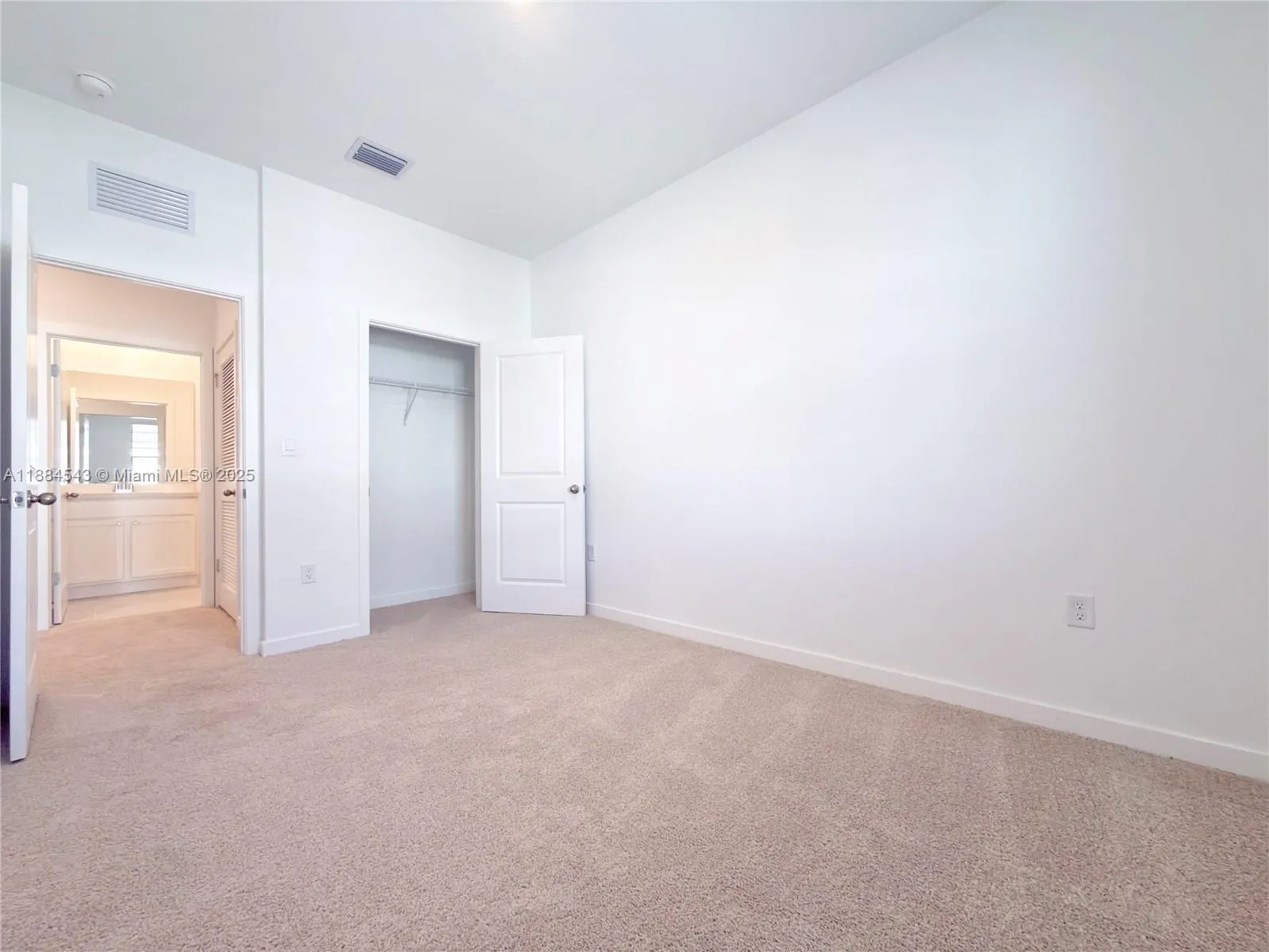 848 NW 3rd Way