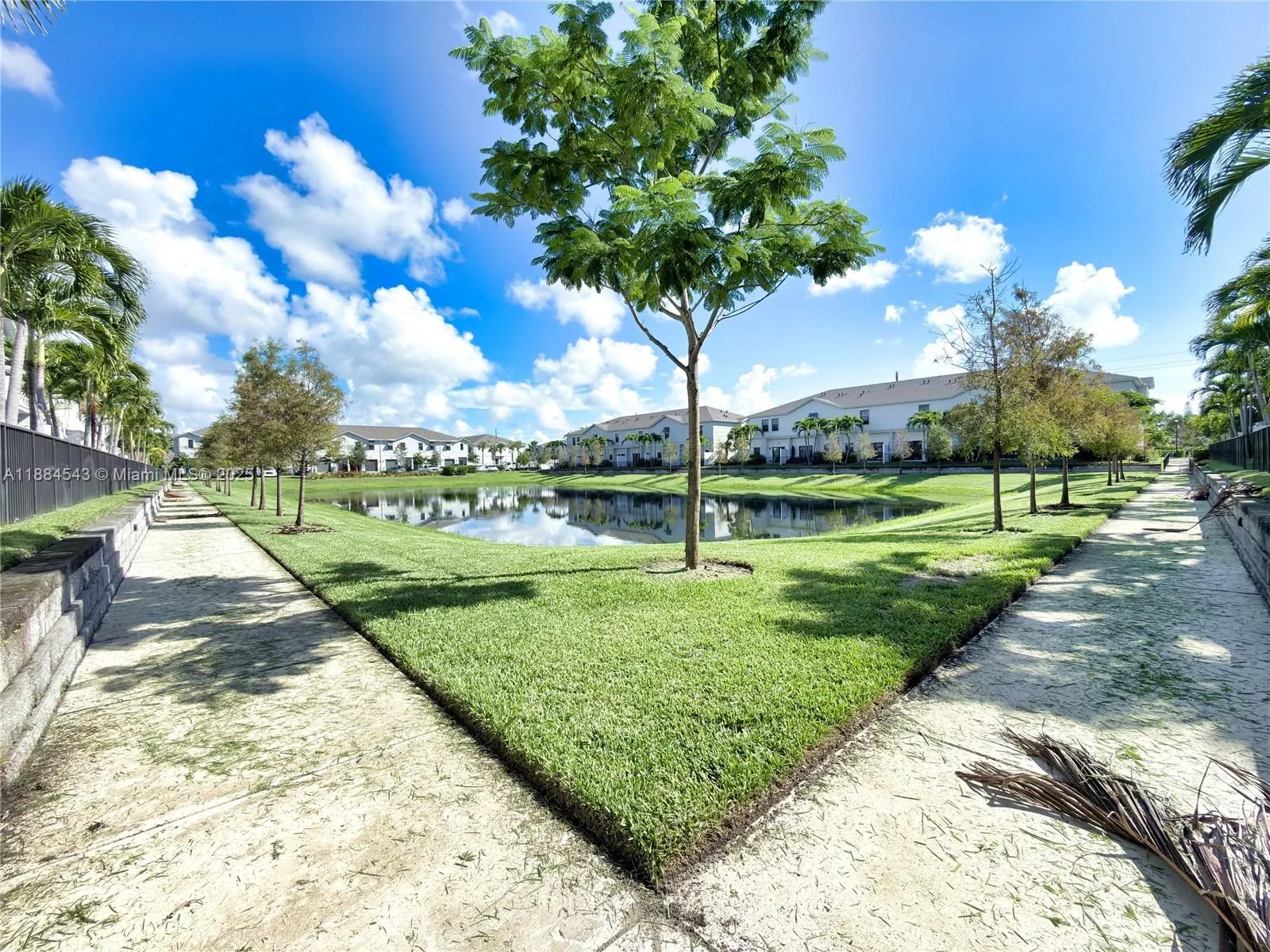 848 NW 3rd Way