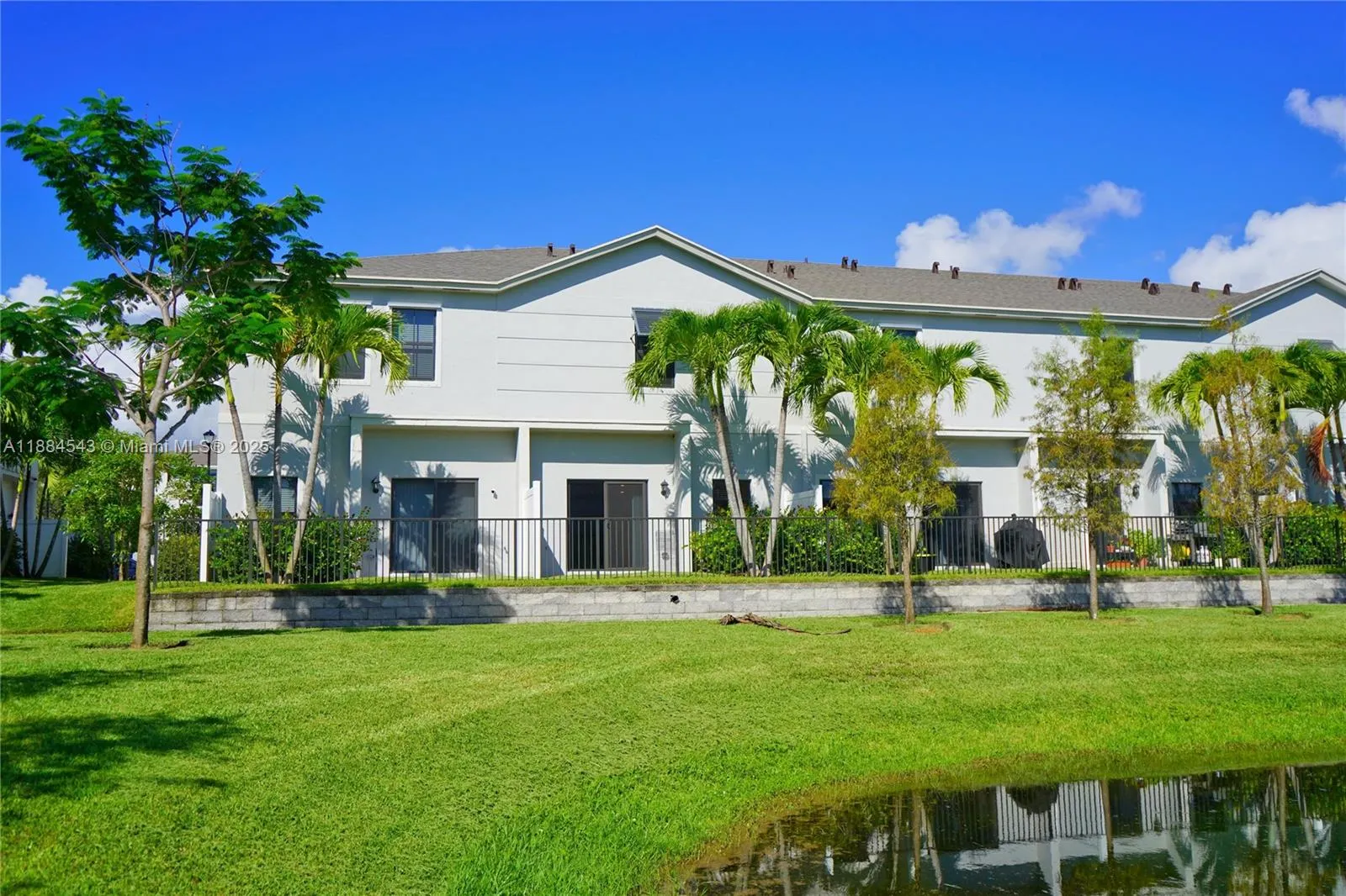 848 NW 3rd Way