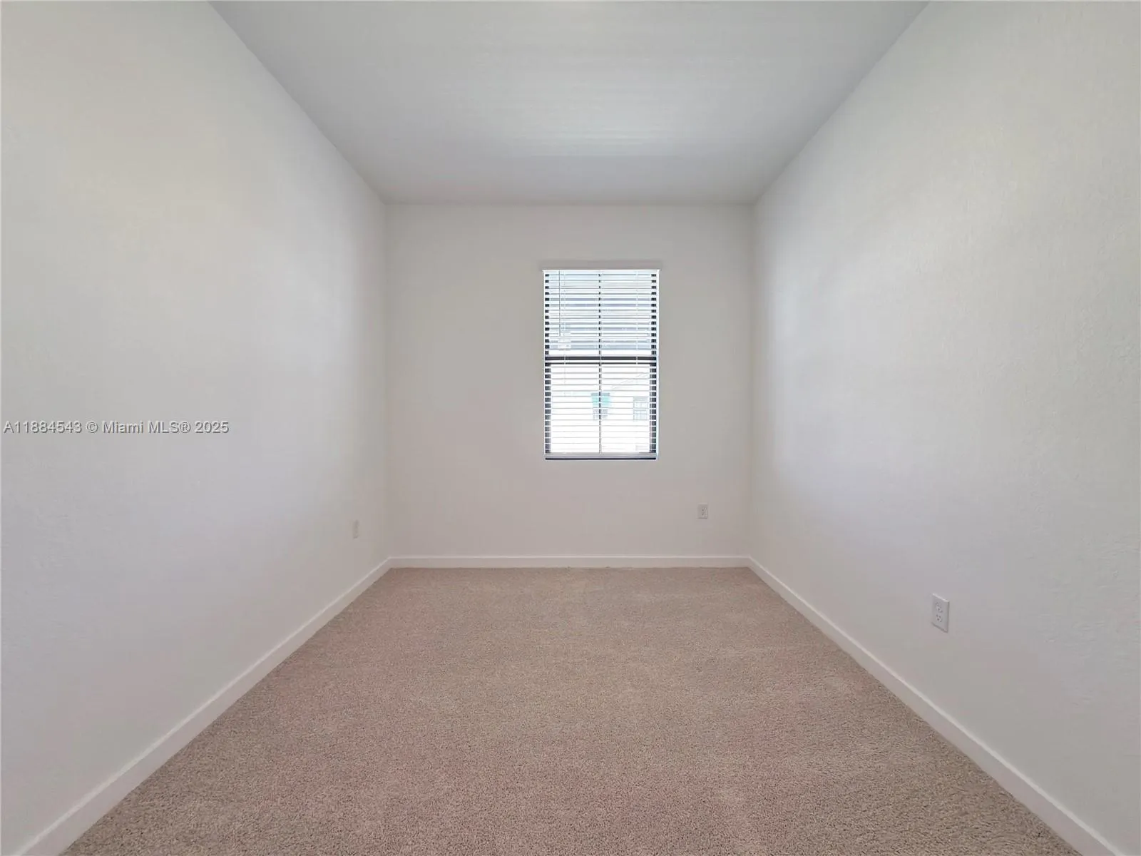 848 NW 3rd Way