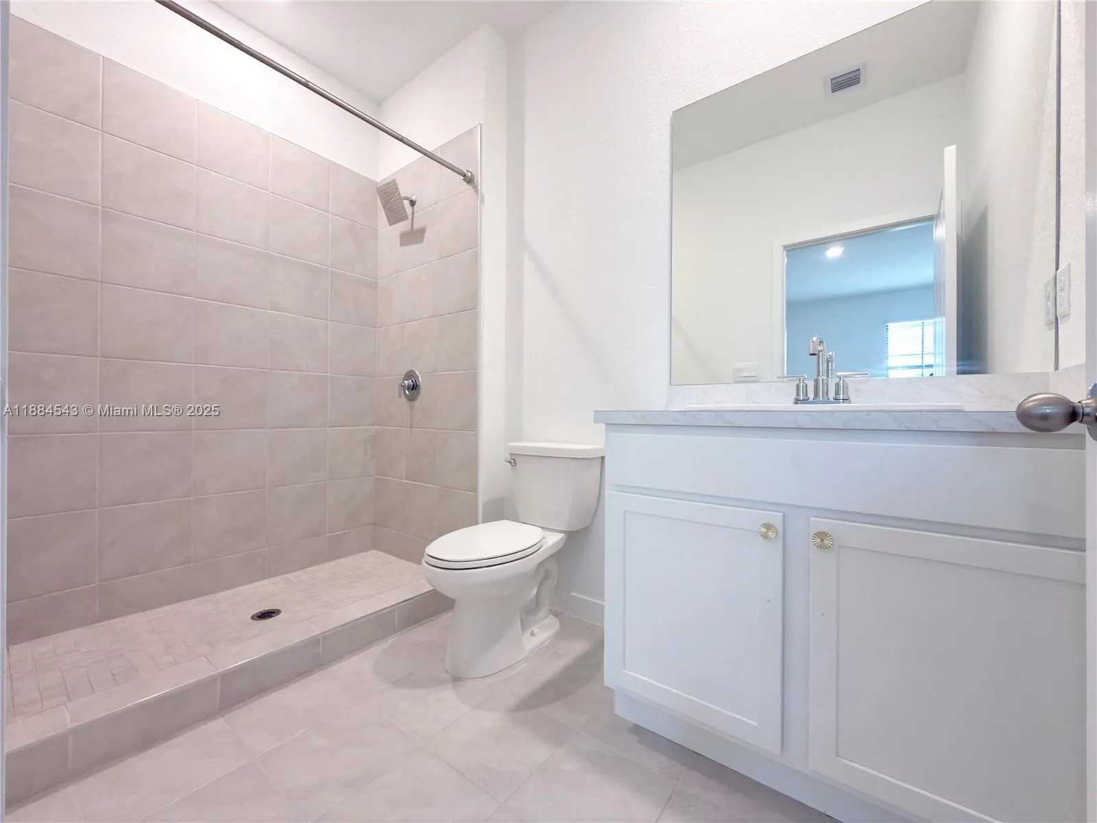 848 NW 3rd Way