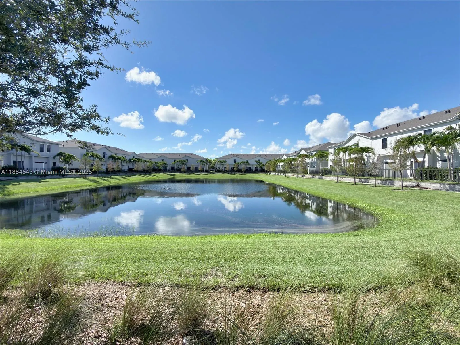 848 NW 3rd Way