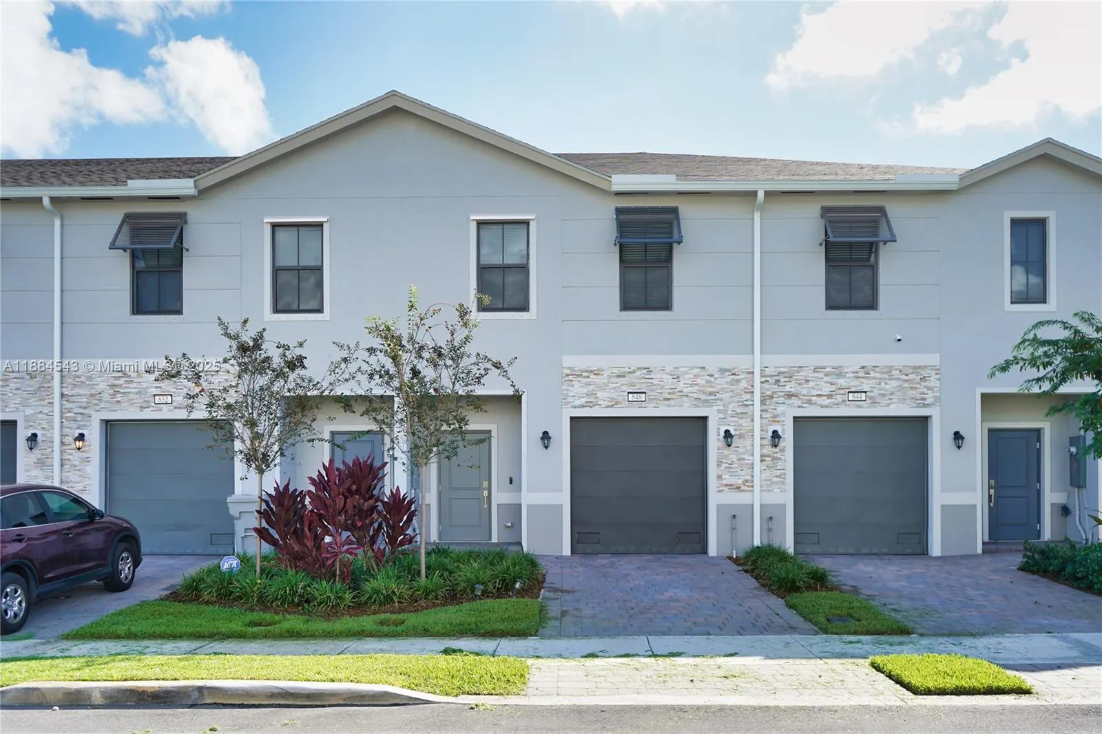 848 NW 3rd Way