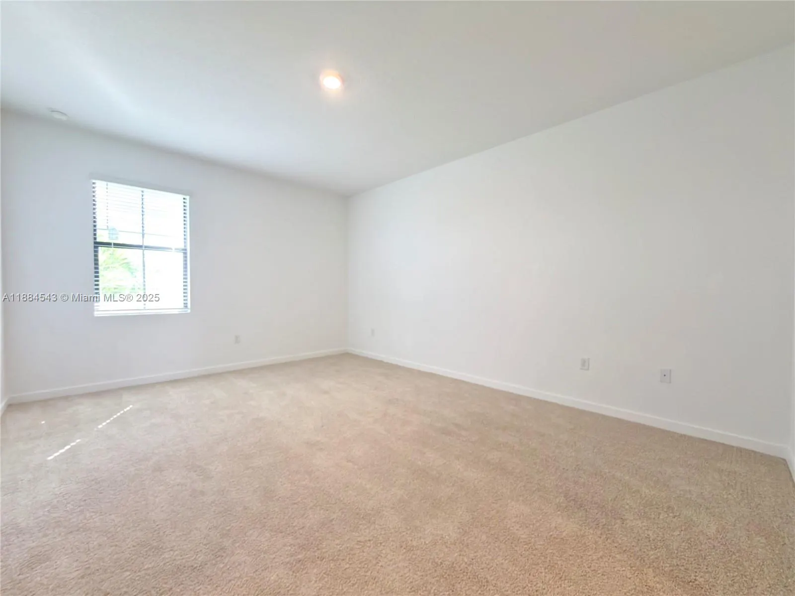 848 NW 3rd Way