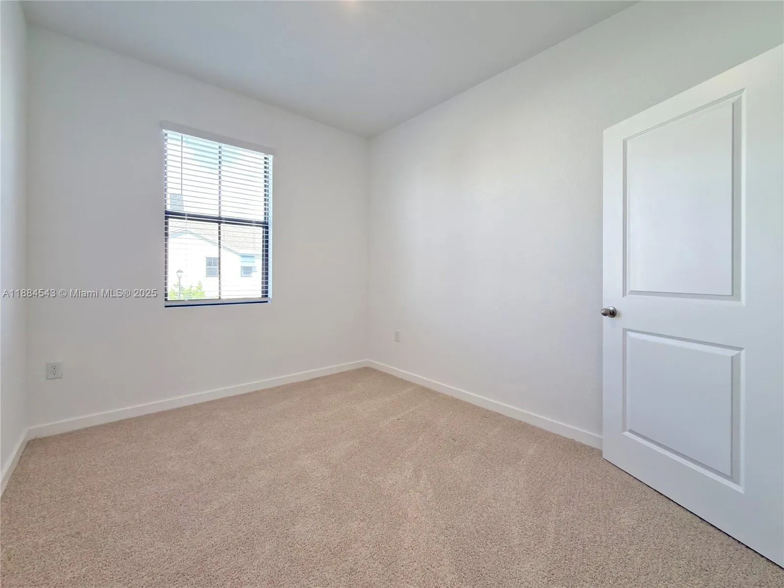 848 NW 3rd Way