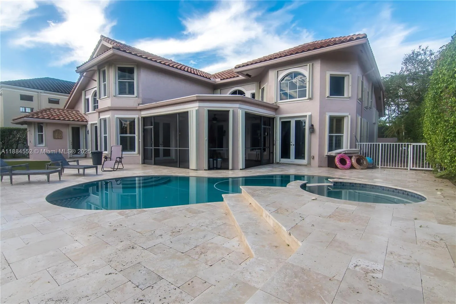 1091 SW 156th Ave