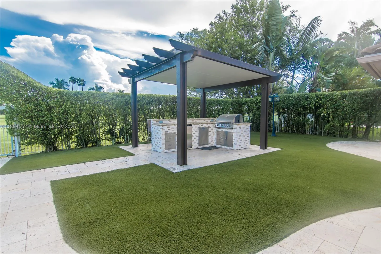1091 SW 156th Ave