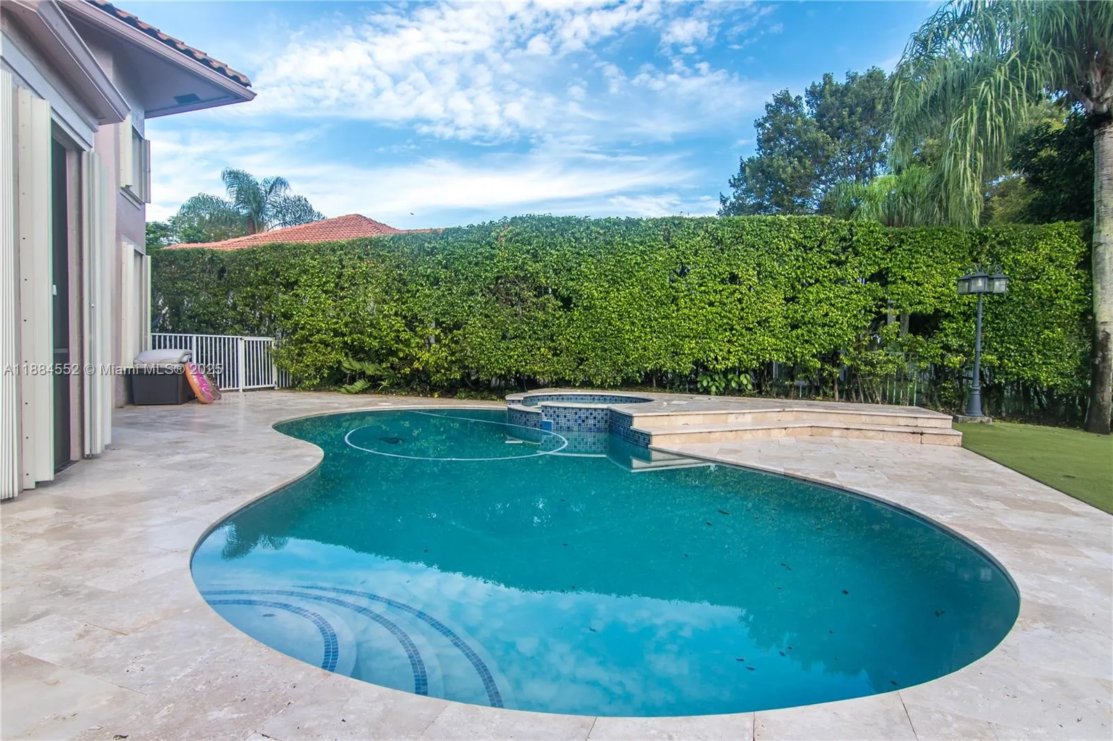 1091 SW 156th Ave