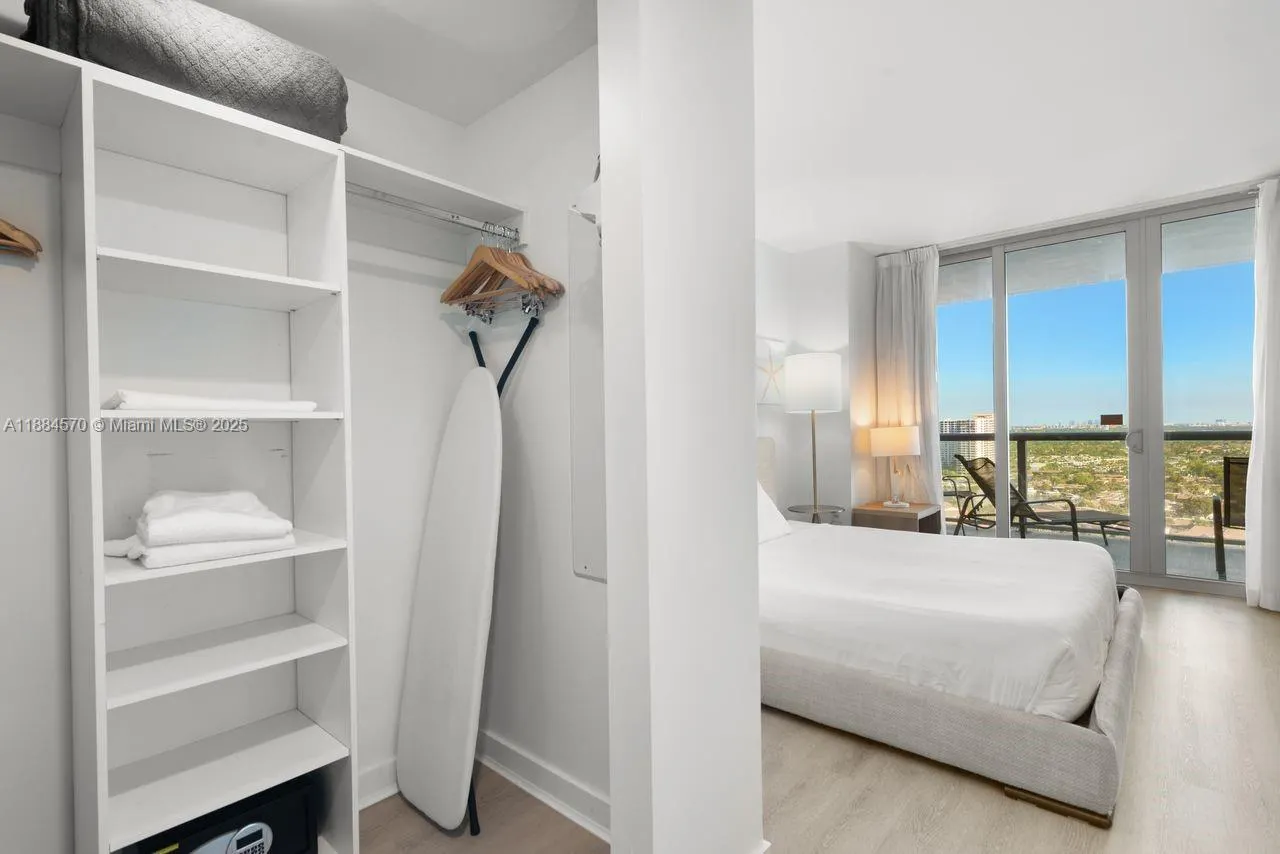 2602 E Hallandale Beach Blvd, #R2306