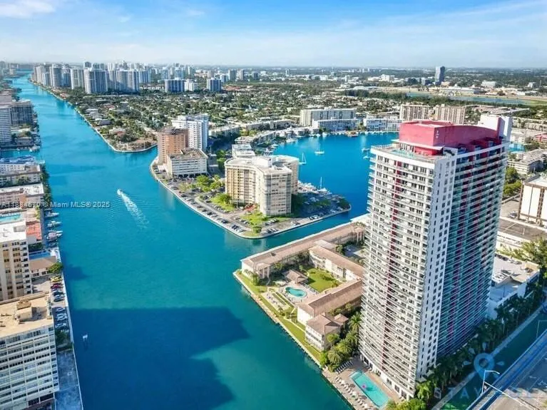 2602 E Hallandale Beach Blvd, #R2306