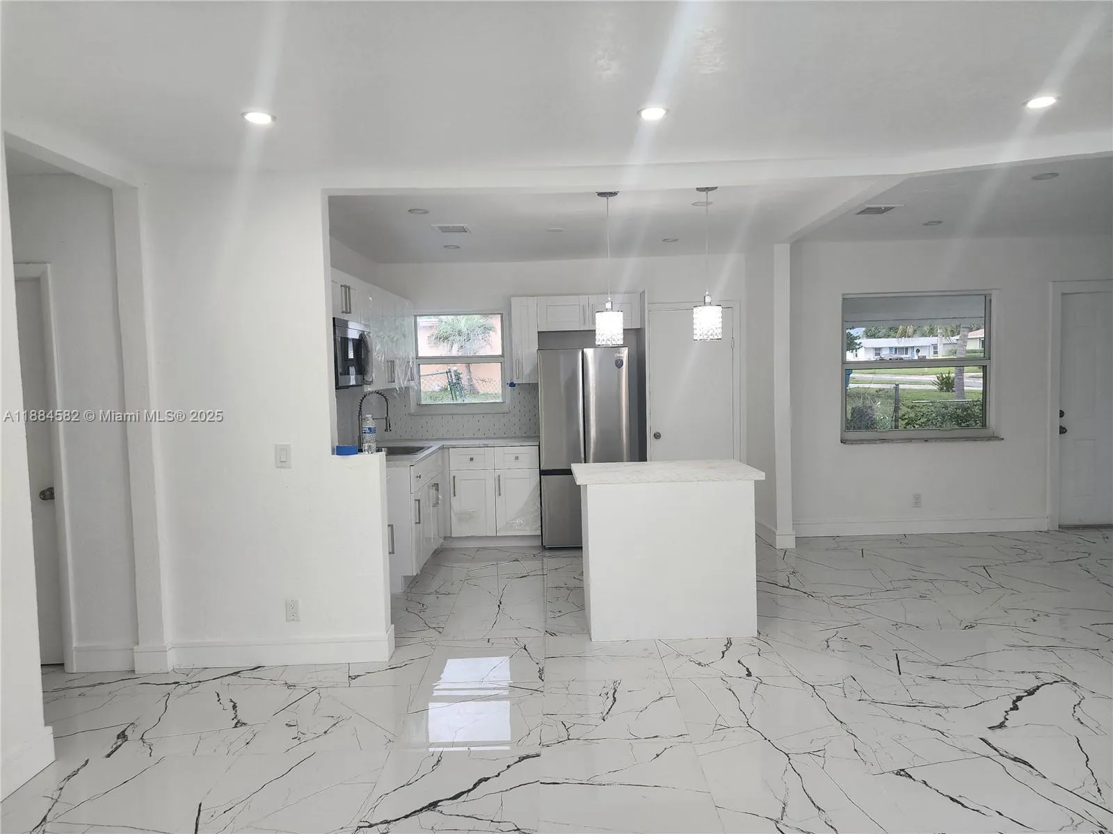 418 NW 8th Ave