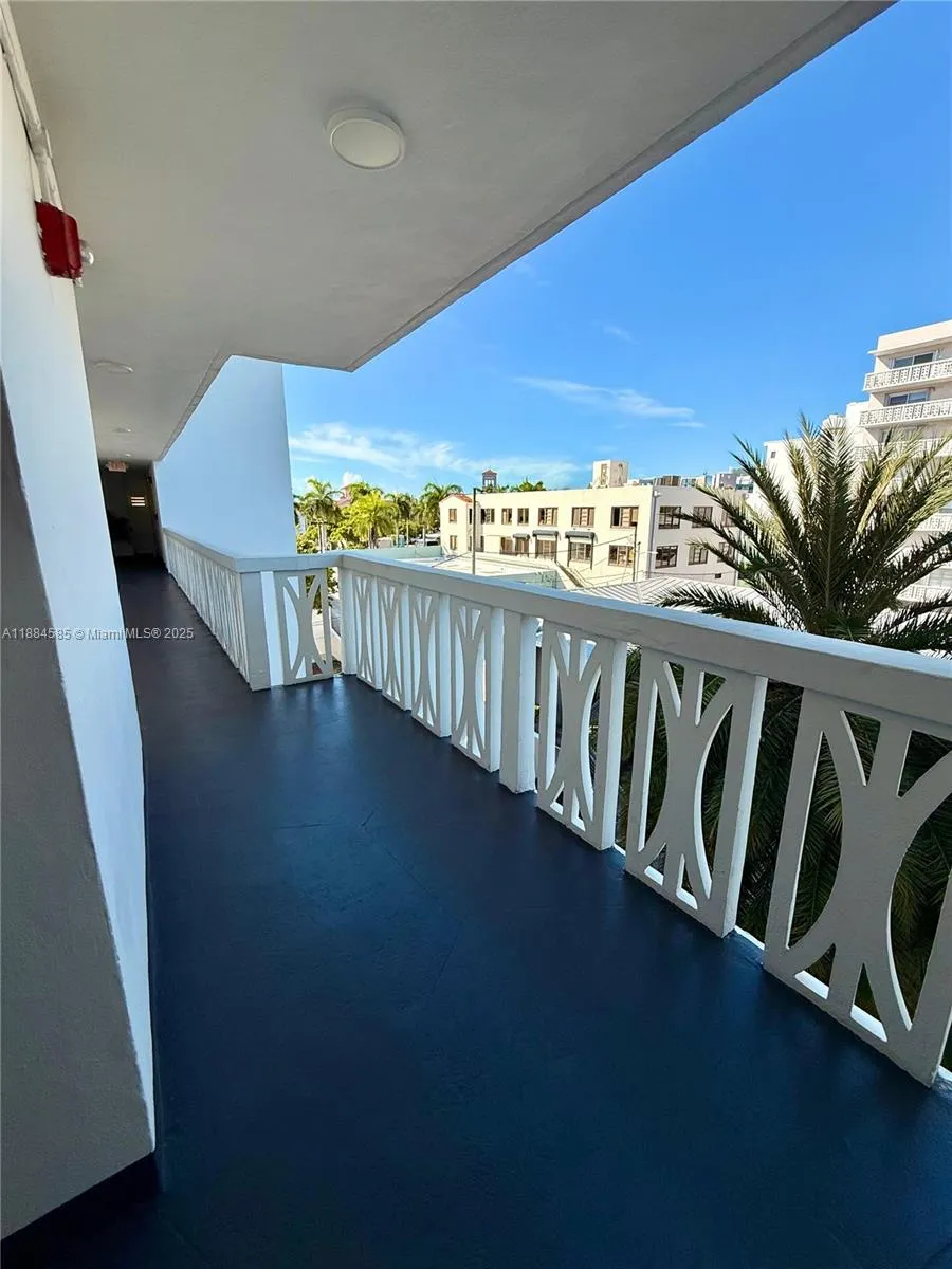 4142 N Jefferson Ave, #4D